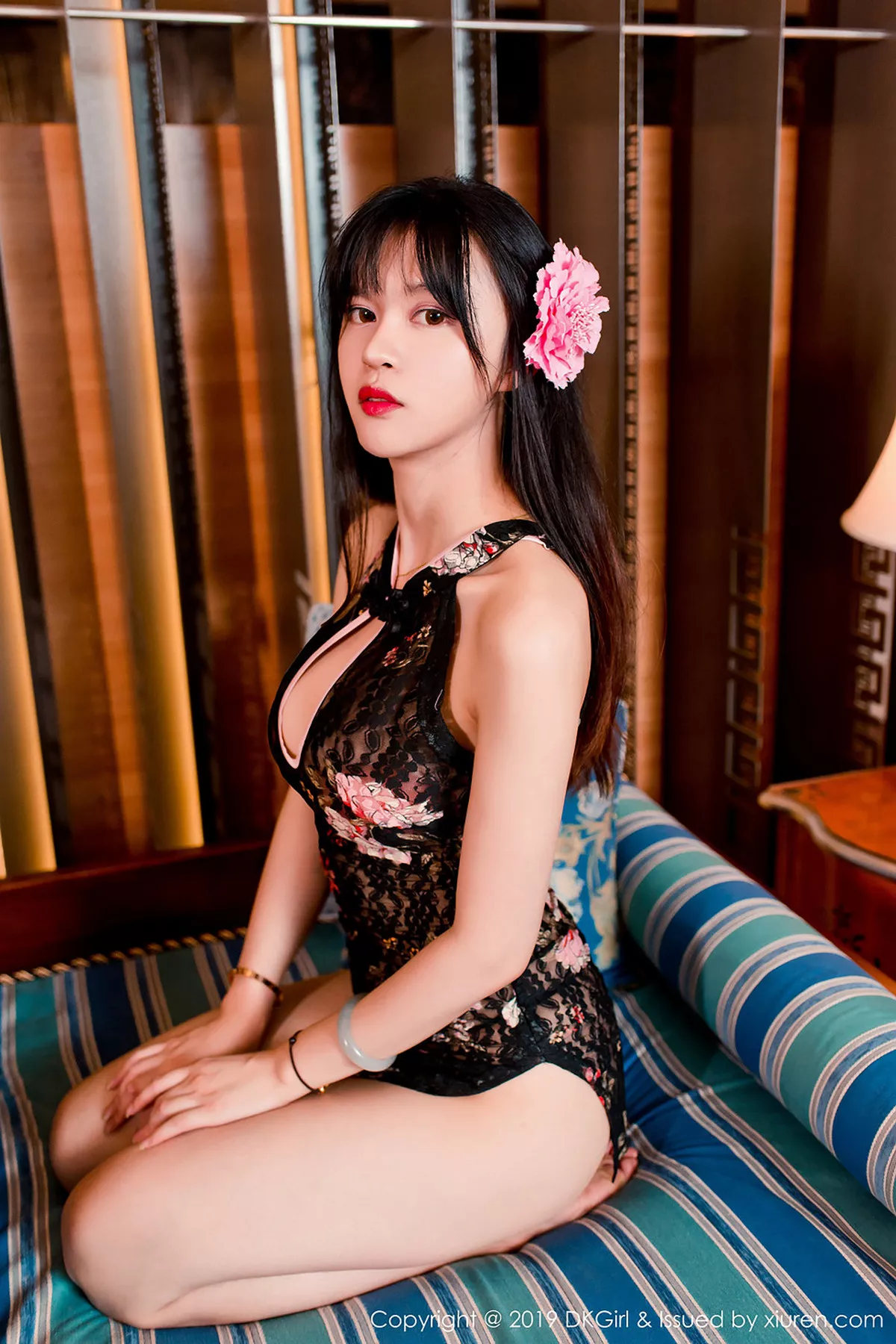 秀人集.com_[DKGirl御女郎]Vol.093_嫩模桃子marry私房真空镂空旗袍+蕾丝内衣完美诱惑写真46P