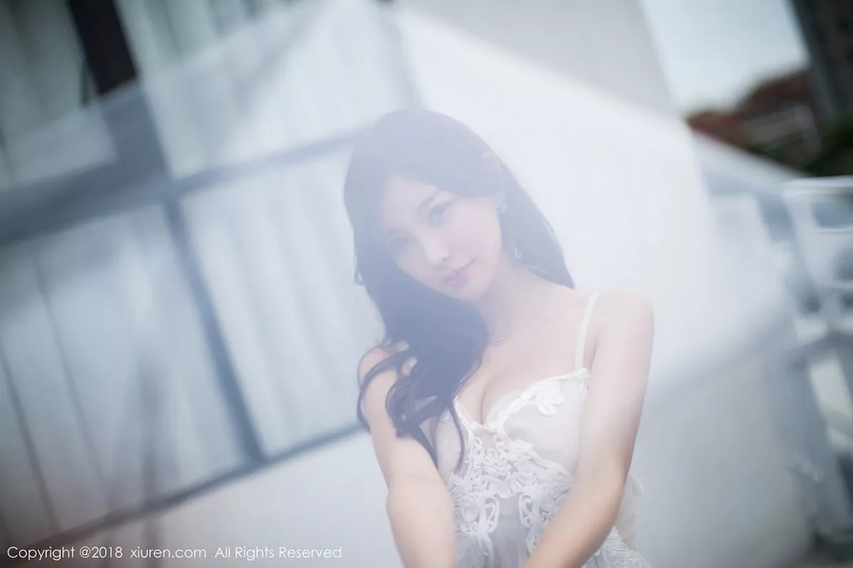 秀人集.com_[XiuRen秀人网]No.1296_女神杨晨晨sugar元旦特辑纯白吊带新娘连身裙甜美写真68P