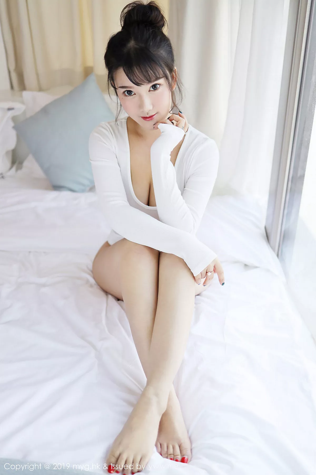 秀人集.com_[MyGirl美媛馆]Vol.342_巨乳嫩模小尤奈私房低胸白色内衣+比基尼秀完美身材诱惑写真40P