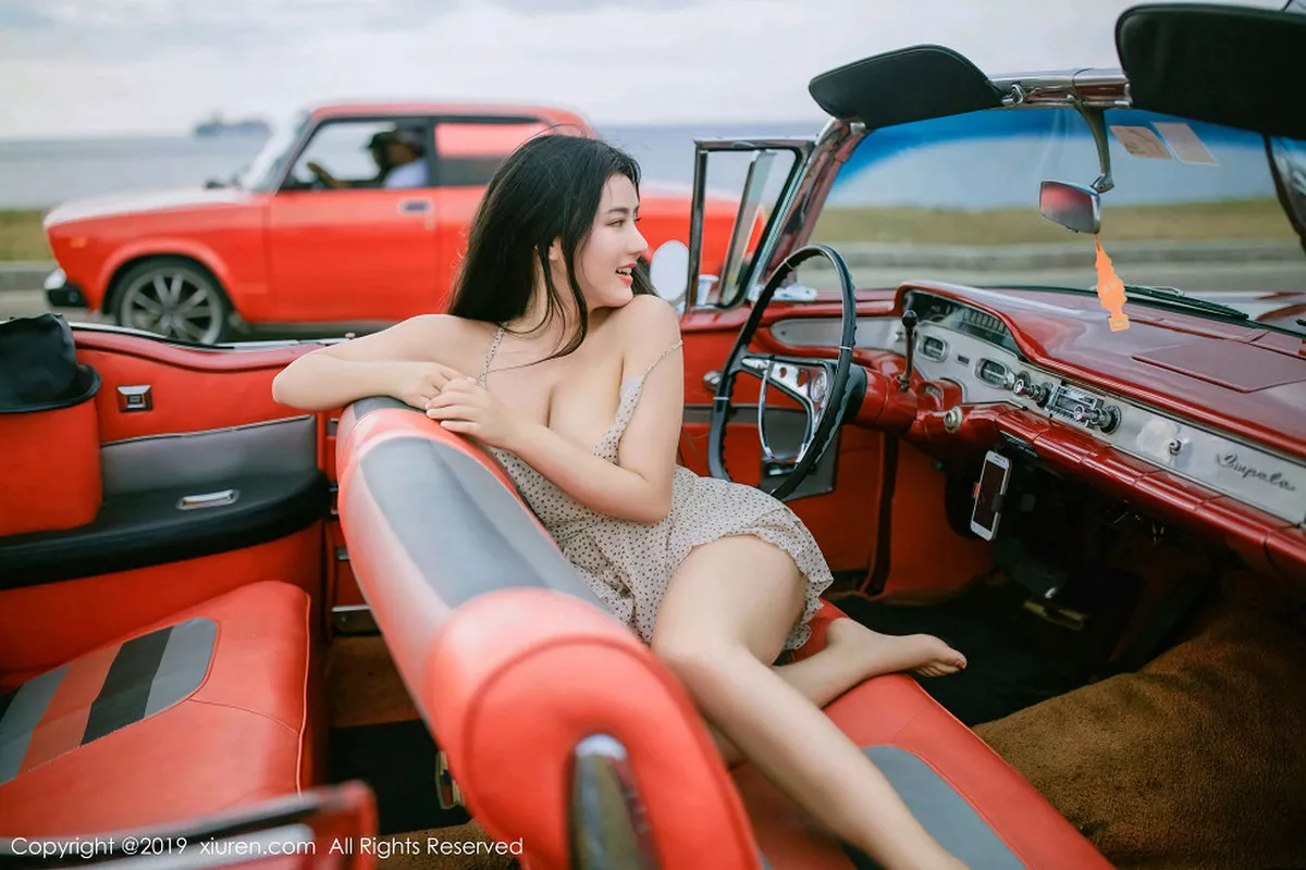 秀人集.com_[XiuRen秀人网]No.1463_女神Manuela玛鲁娜心愿旅拍香车大胆露出火辣翘臀诱惑写真61P
