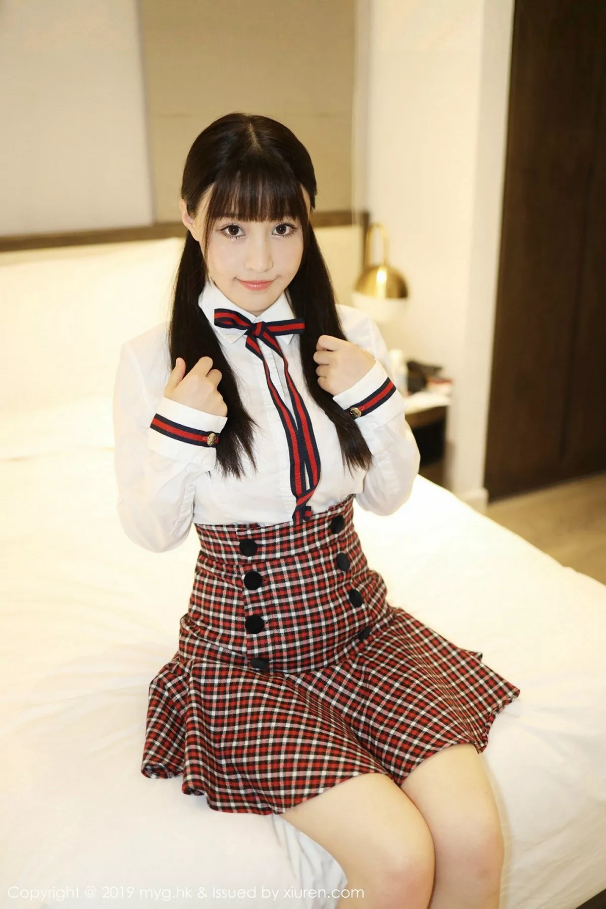 秀人集.com_[MyGirl美媛馆]Vol.355_嫩模Flower朱可儿学生装放学剧情私房床上撩人诱惑写真81P