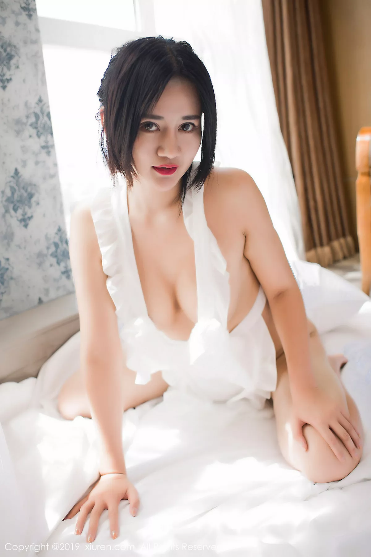 秀人集.com_[XiuRen秀人网]No.1445_异域美女香滋私房半透明连体衣+白色女仆装撩人诱惑写真47P