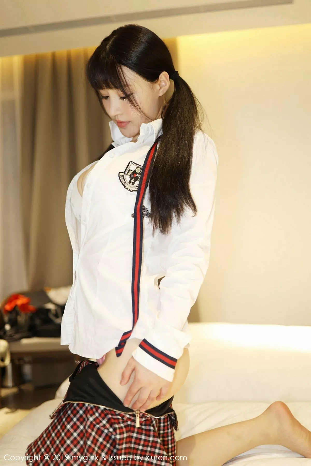 秀人集.com_[MyGirl美媛馆]Vol.355_嫩模Flower朱可儿学生装放学剧情私房床上撩人诱惑写真81P