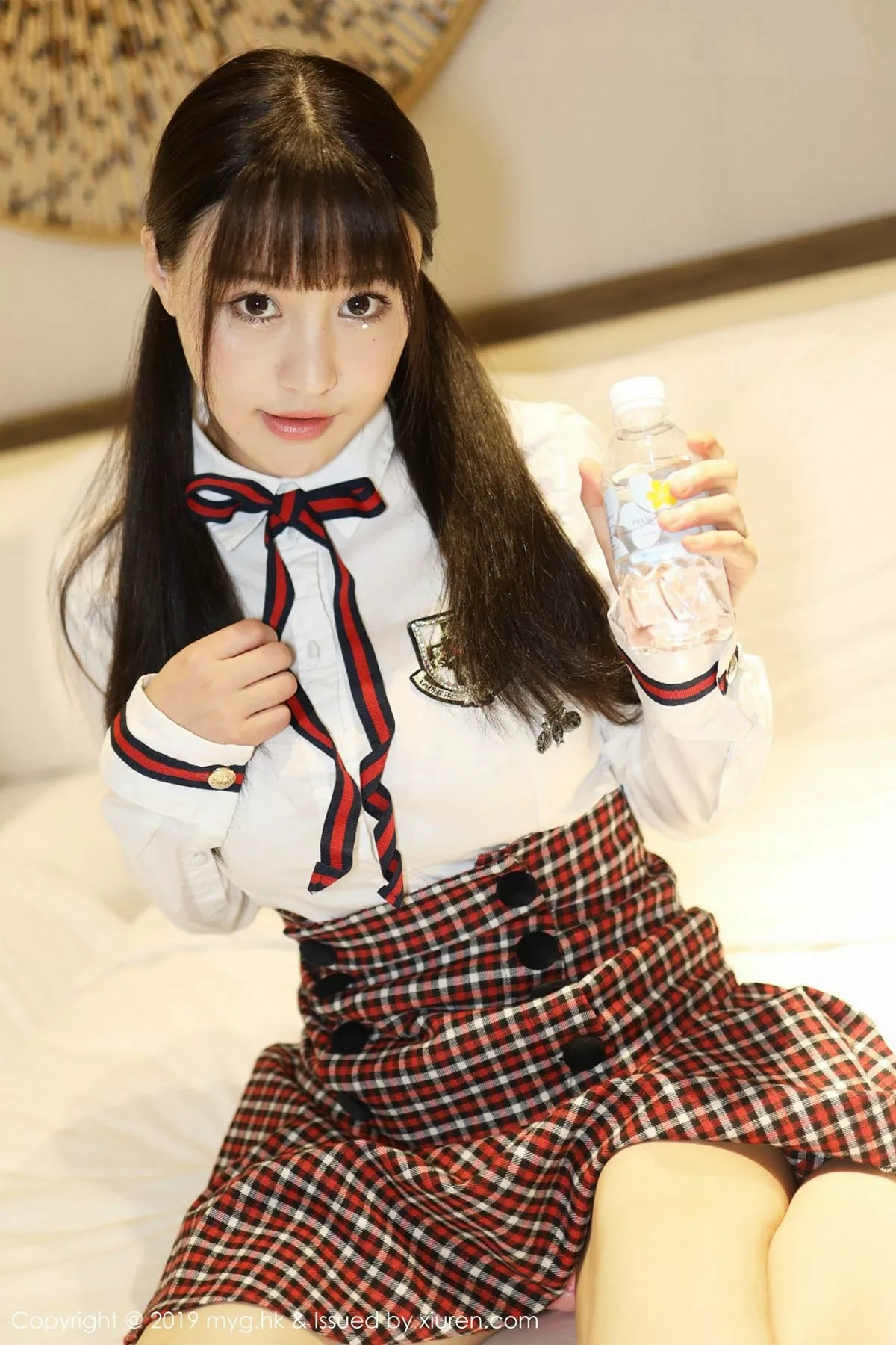 秀人集.com_[MyGirl美媛馆]Vol.355_嫩模Flower朱可儿学生装放学剧情私房床上撩人诱惑写真81P