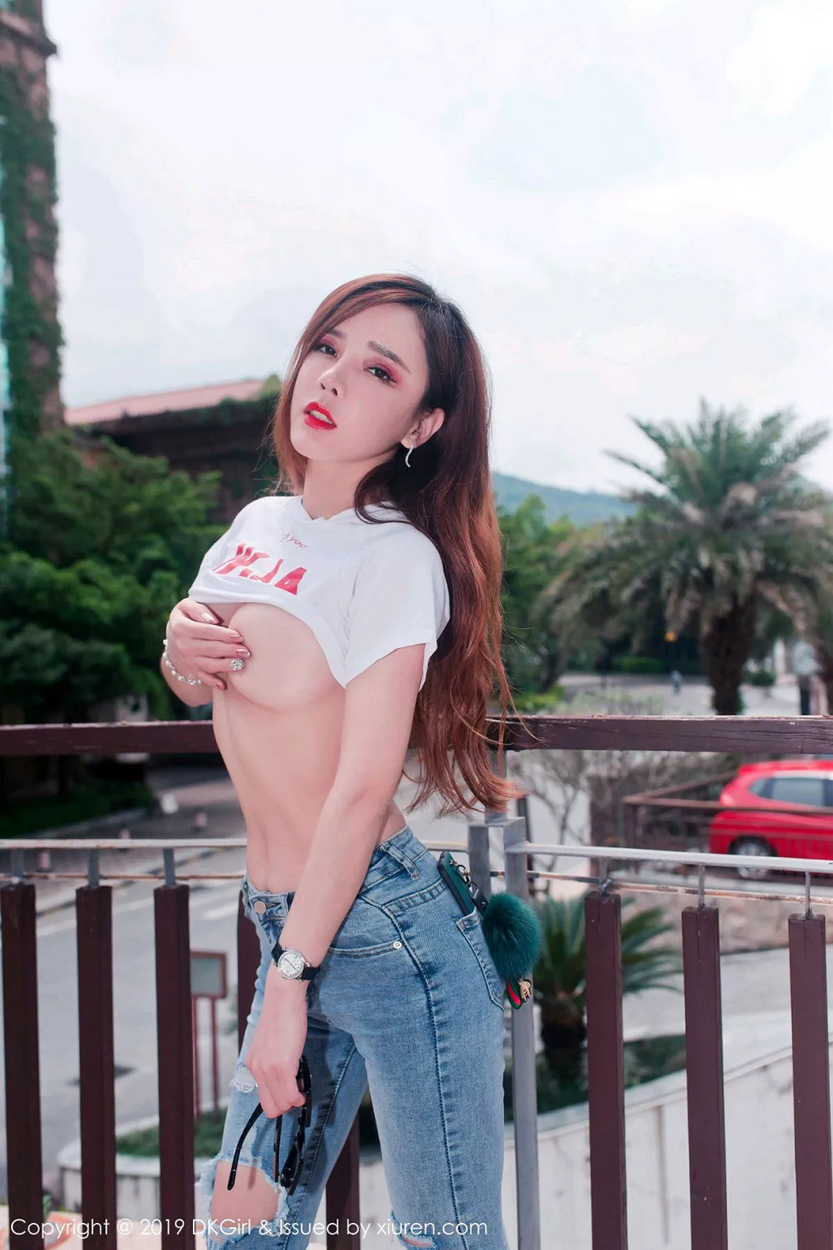 秀人集.com_[DKGirl御女郎]Vol.108_嫩模艾小青户外大胆真空露出秀美乳翘臀惹火诱惑写真48P