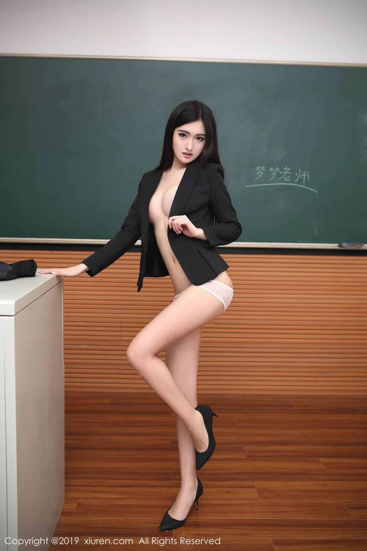 秀人集.com_[XiuRen秀人网]No.1480_嫩模沈梦瑶私房性感小厨娘大尺度露火辣美体极致诱惑写真40P