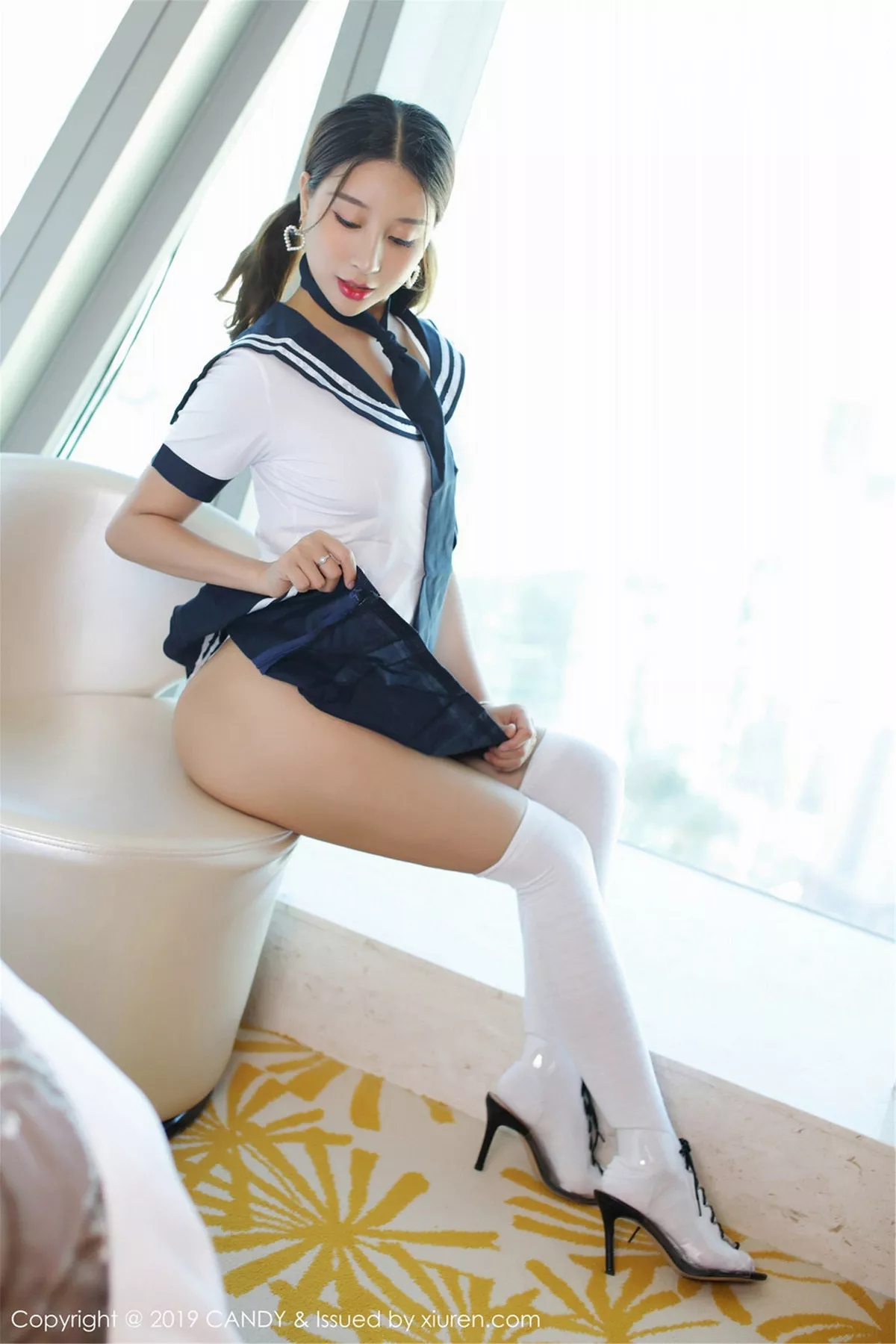 秀人集.com_[Candy网红馆]Vol.073_嫩模筱慧私房清纯学生制服+黑色丁字裤秀翘臀诱惑写真46P
