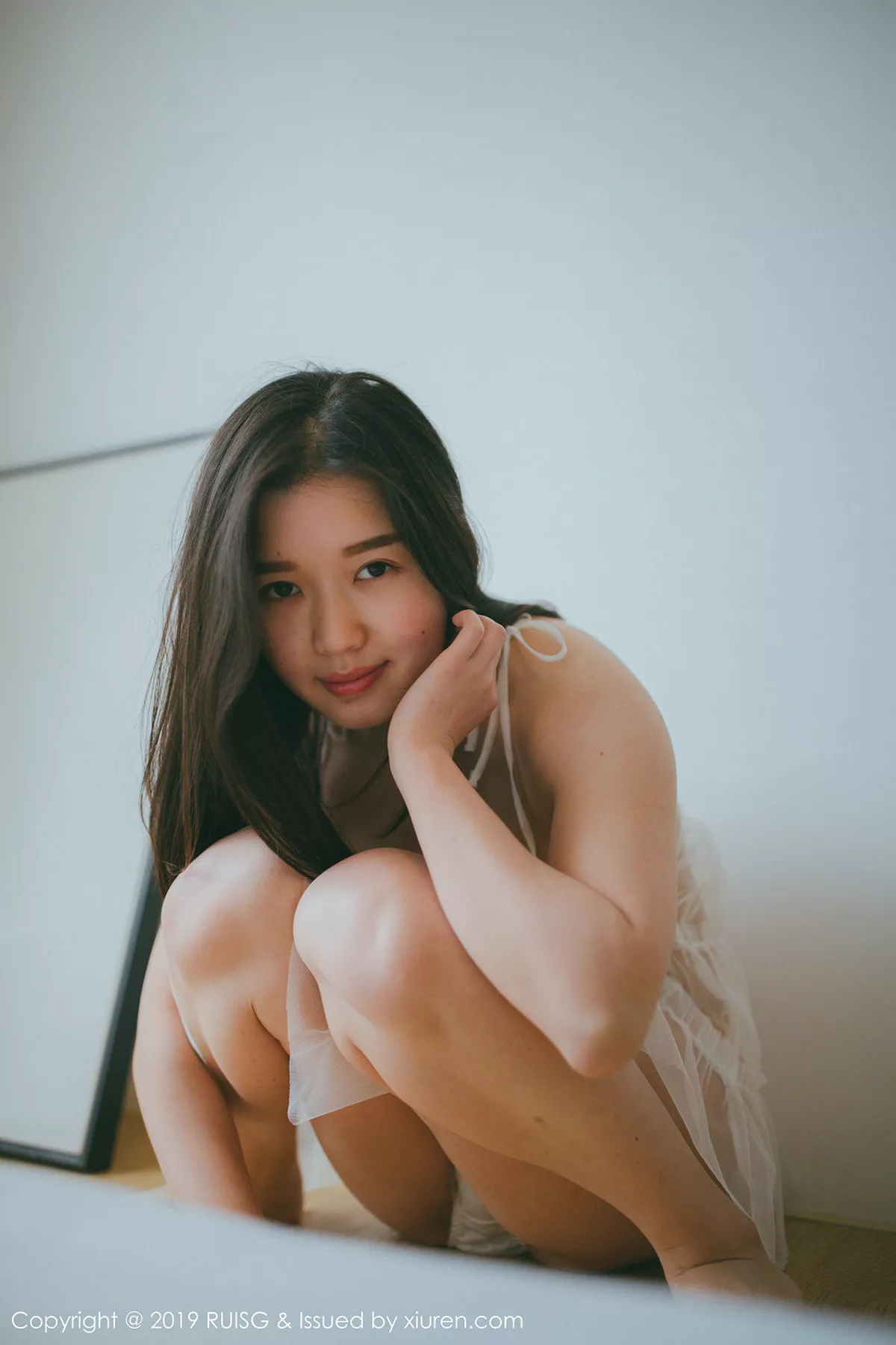 秀人集.com_[RUISG瑞丝馆]Vol.073_嫩模浪漫果味居家私房薄纱透视内衣秀完美身材诱惑写真35P