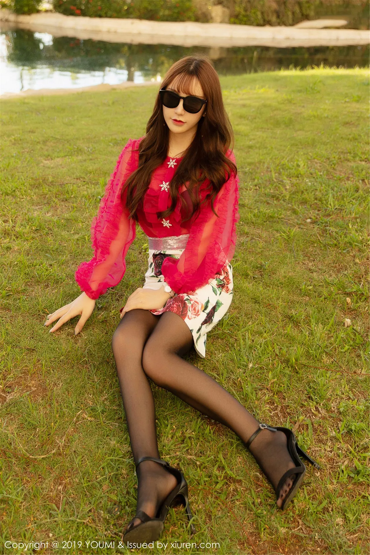 秀人集.com_[YouMi尤蜜荟]Vol.335_女神周于希Sandy私房黑色内衣配吊带蕾丝袜撩人诱惑写真59P