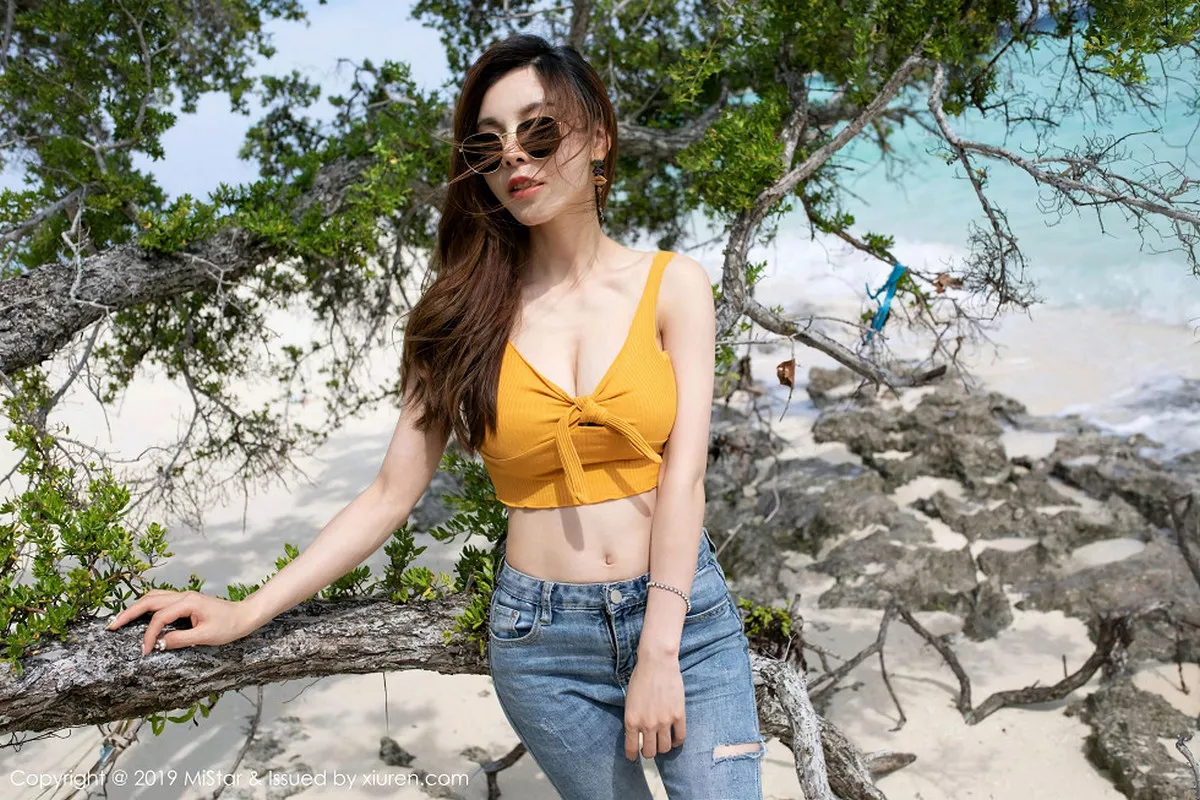 秀人集.com_[MiStar魅妍社]Vol.299_嫩模沈佳熹仙本那旅拍户外性感内衣配牛仔裤完美诱惑写真40P