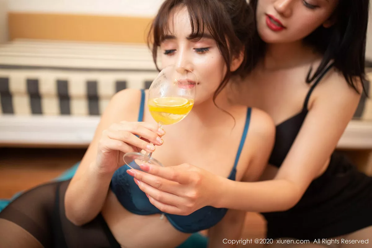 秀人集.com_[XiuRen秀人网]No.1997_嫩模陆萱萱等三大女神酒店玩扑克剧情私房情趣内衣系列写真68P