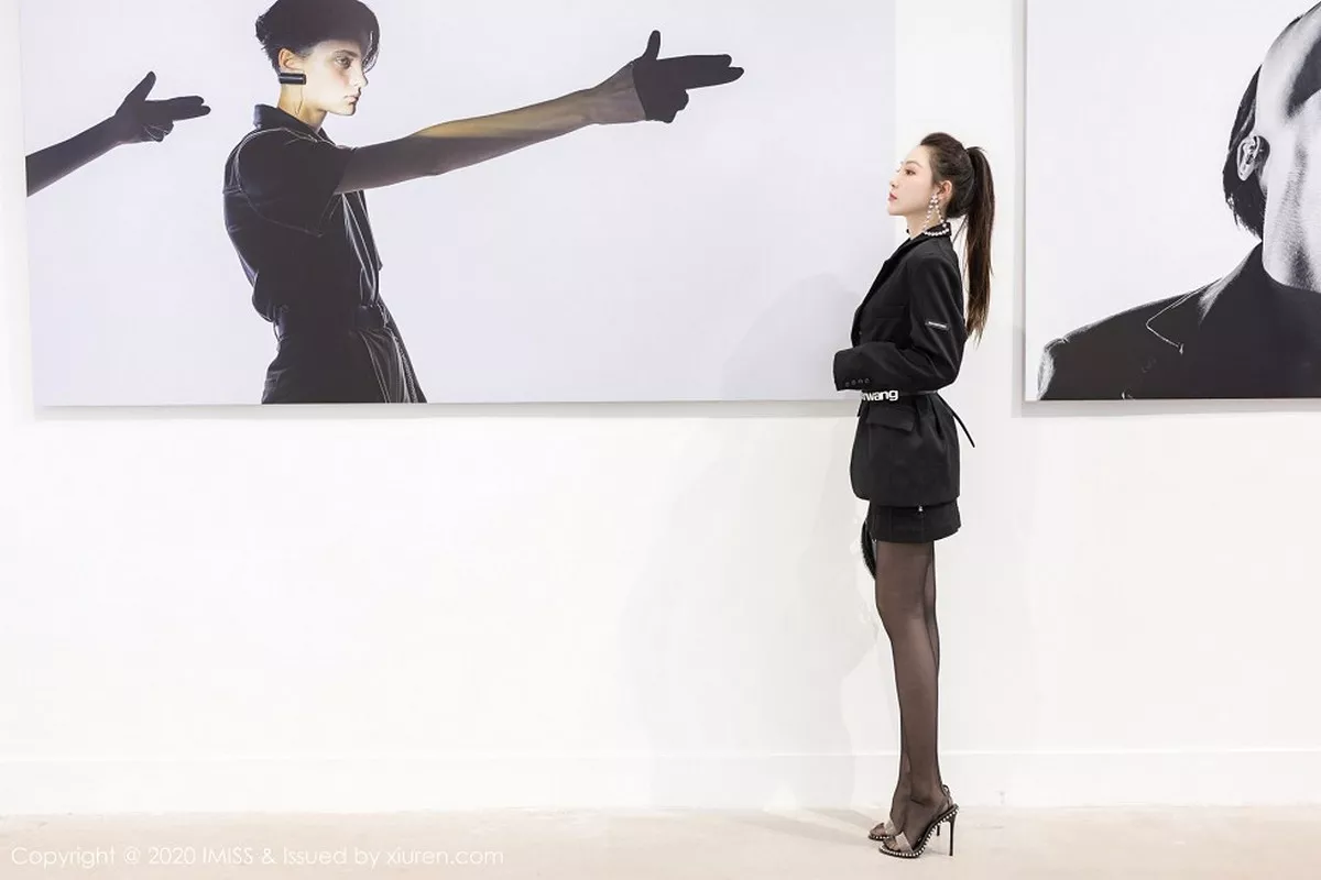 秀人集.com_[IMISS爱蜜社]Vol.443_气质女神Lynn刘奕宁明亮空间拍摄主题高挑身材迷人写真41P