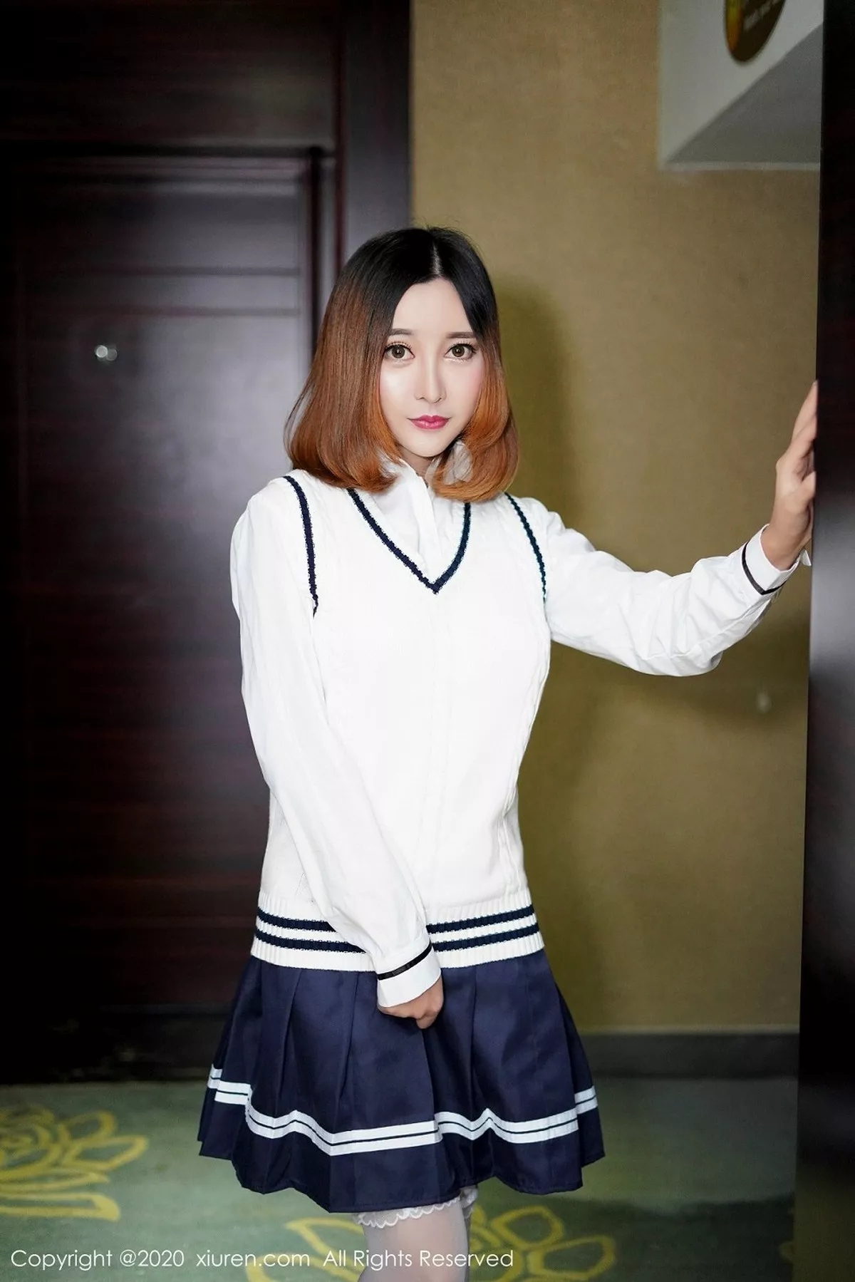 秀人集.com_[XiuRen秀人网]No.2010_嫩模李梓熙私房性感学生装半脱衬衣无内真空露豪乳诱惑写真51P