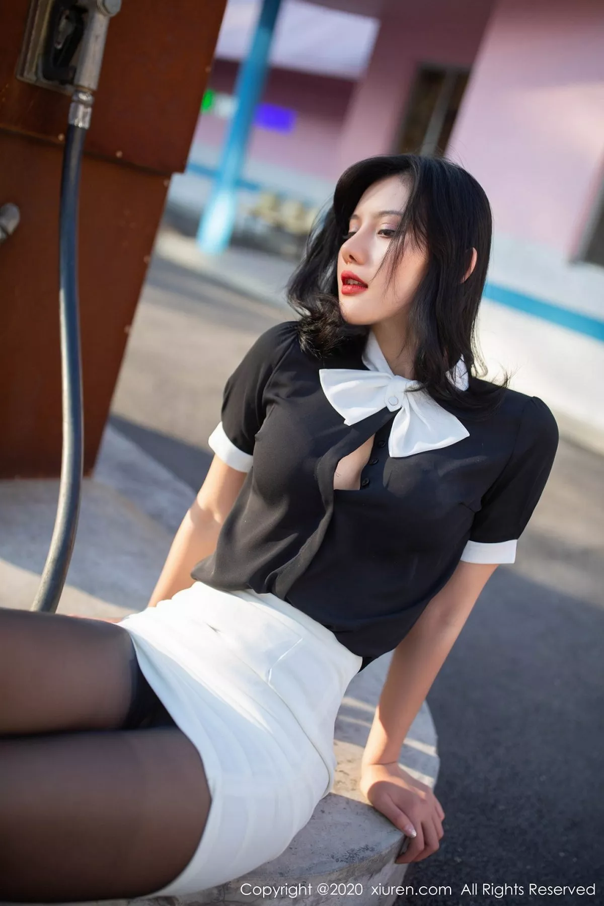 秀人集.com_[XiuRen秀人网]No.2023_嫩模就是阿朱啊加油站主题职业制服半脱露豪乳极致诱惑写真50P