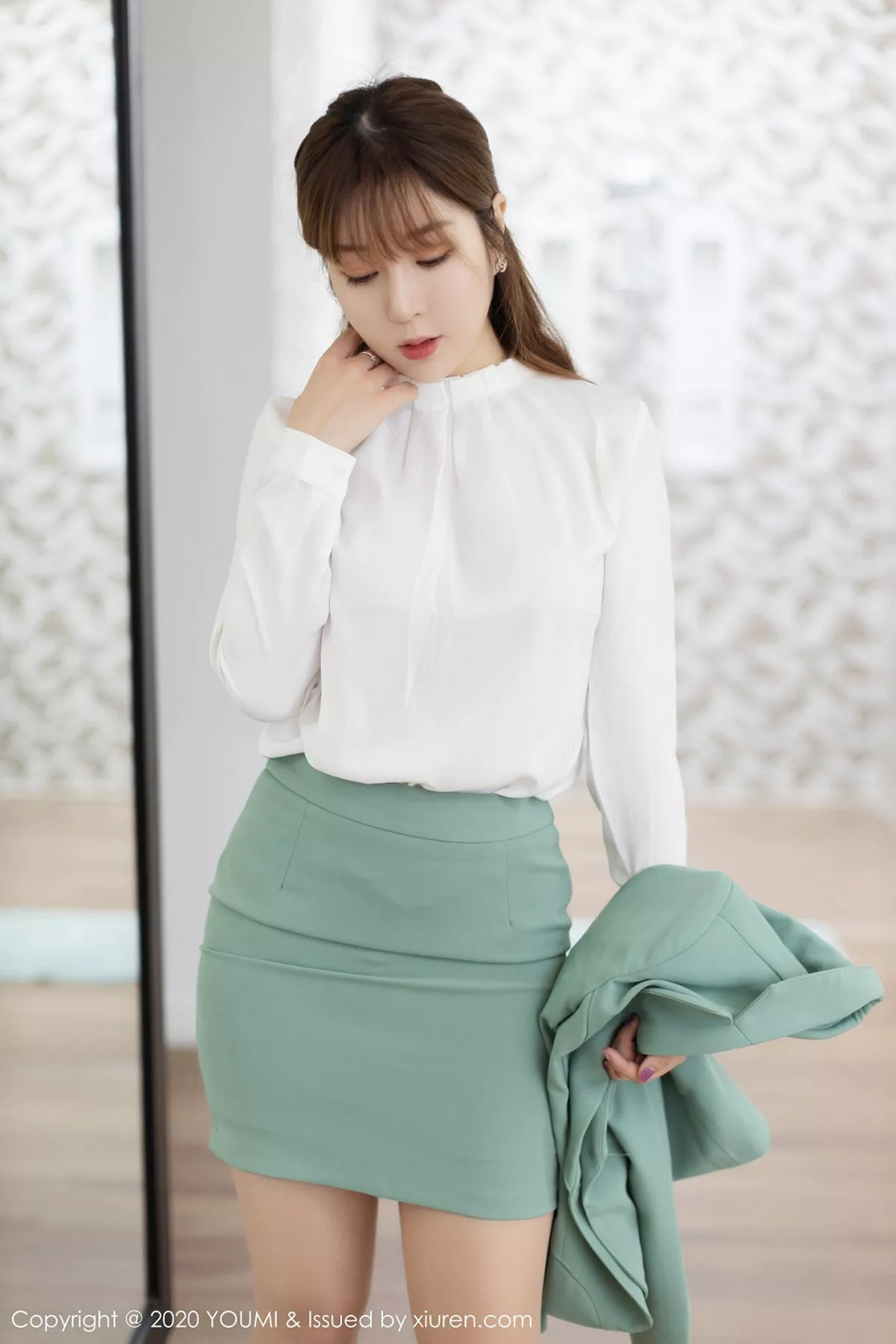 秀人集.com_[YouMi尤蜜荟]Vol.412_女神王雨纯普吉岛旅拍女管家剧情全裸上身露豪乳诱惑写真112P