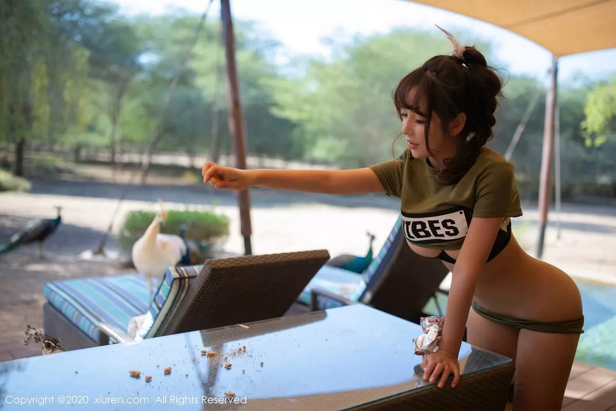 秀人集.com_[XiuRen秀人网]No.2070_嫩模陶喜乐_lele东欧旅拍室外半脱短裙露蕾丝内裤翘臀诱惑写真91P