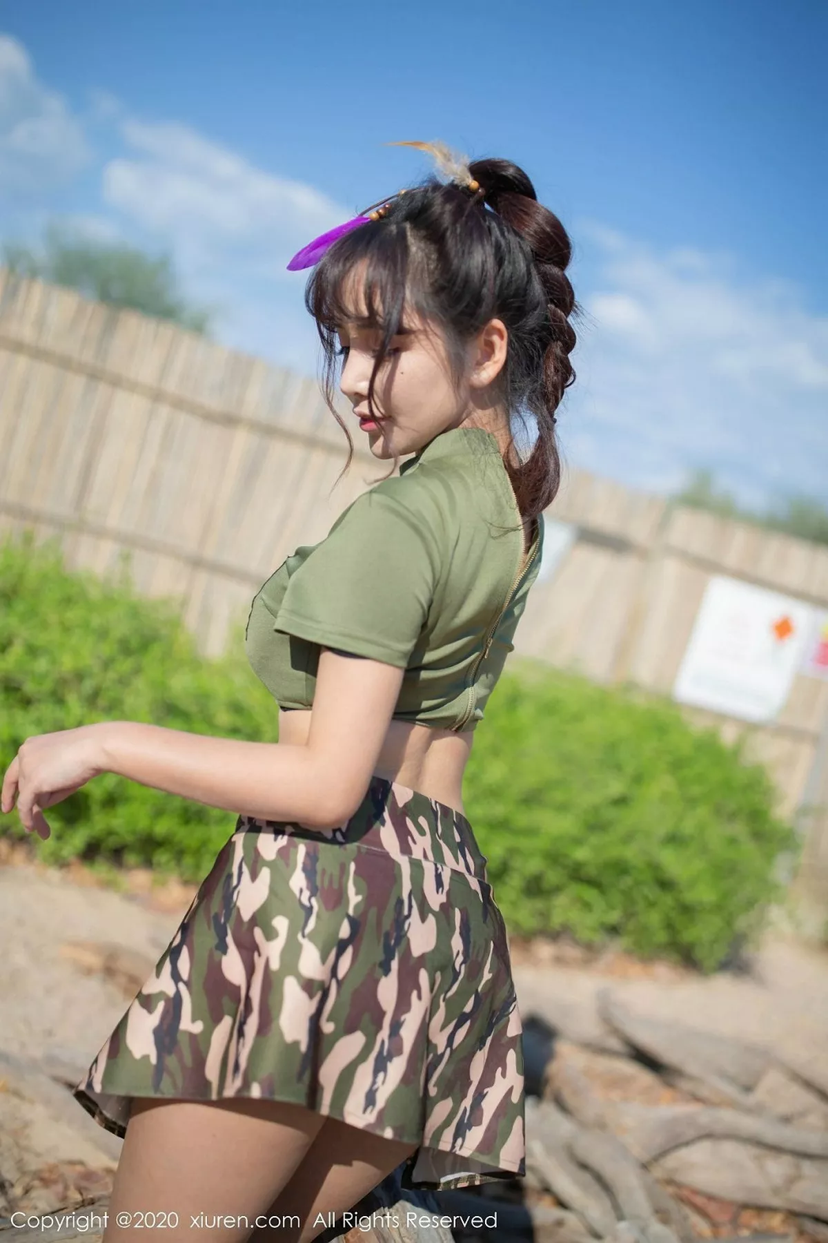 秀人集.com_[XiuRen秀人网]No.2070_嫩模陶喜乐_lele东欧旅拍室外半脱短裙露蕾丝内裤翘臀诱惑写真91P