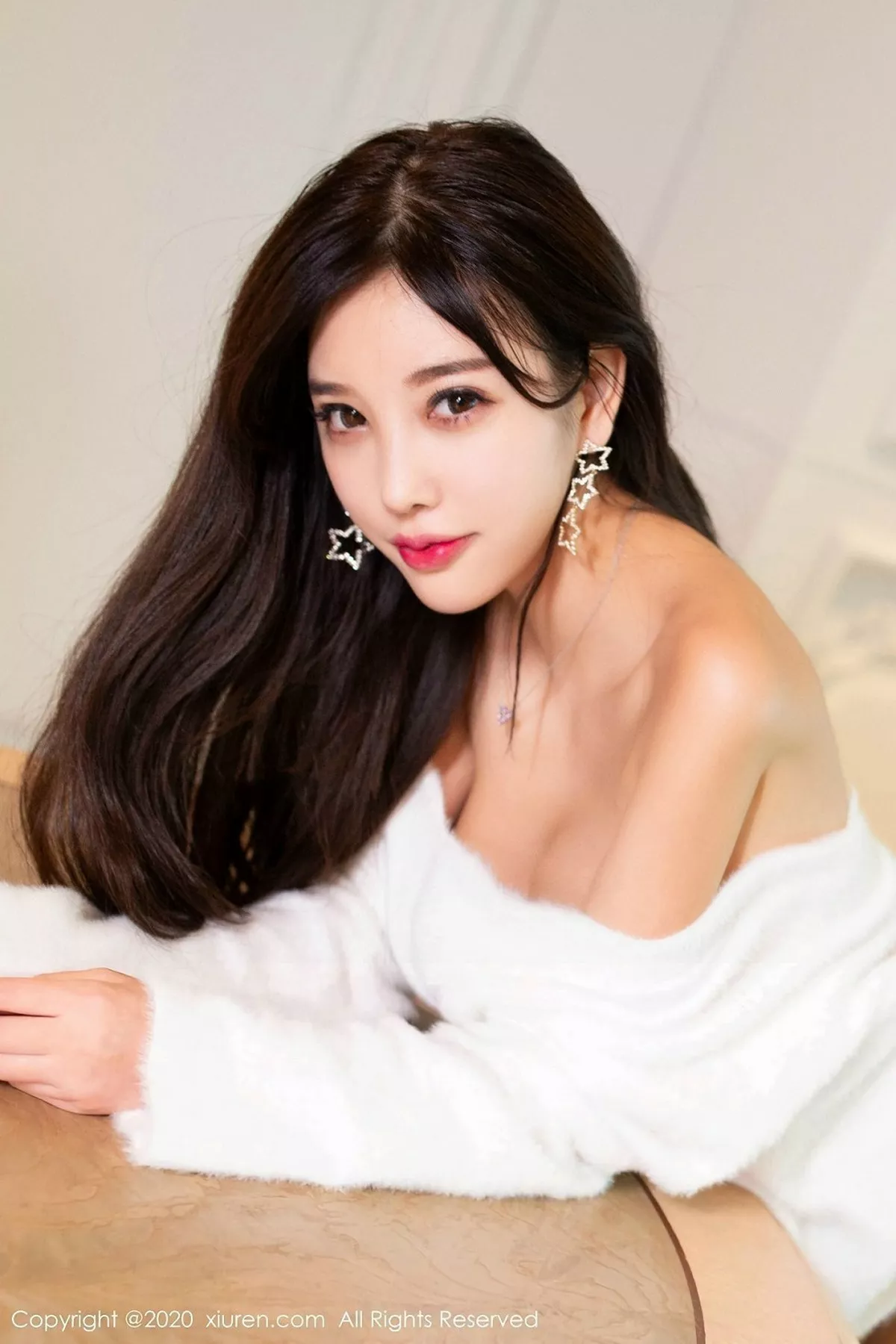 秀人集.com_[XiuRen秀人网]No.2114_女神杨晨晨sugar私房绒毛白色上衣配黄色蕾丝内裤惹火诱惑写真43P