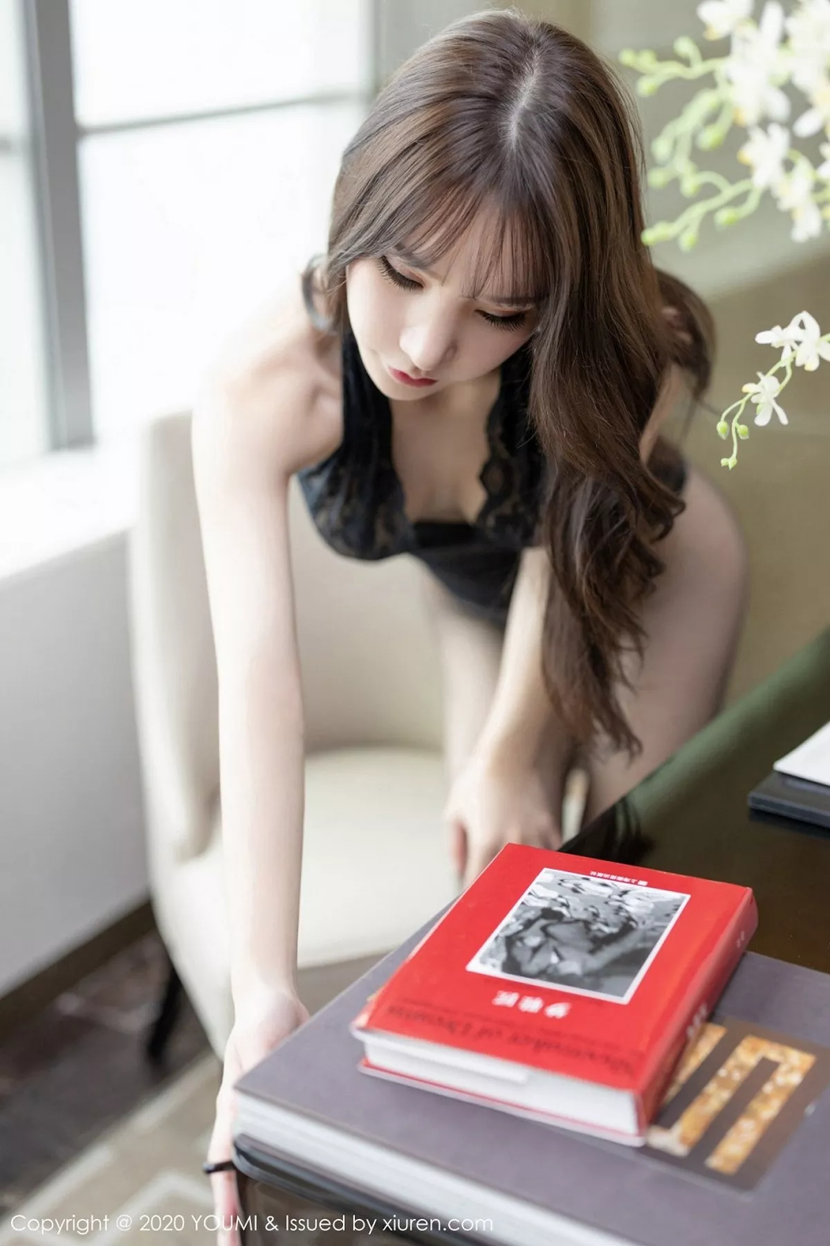 秀人集.com_[YouMi尤蜜荟]Vol.446_女神周于希Sandy黑色镂空内衣配超薄无内黑丝极致魅惑写真63P