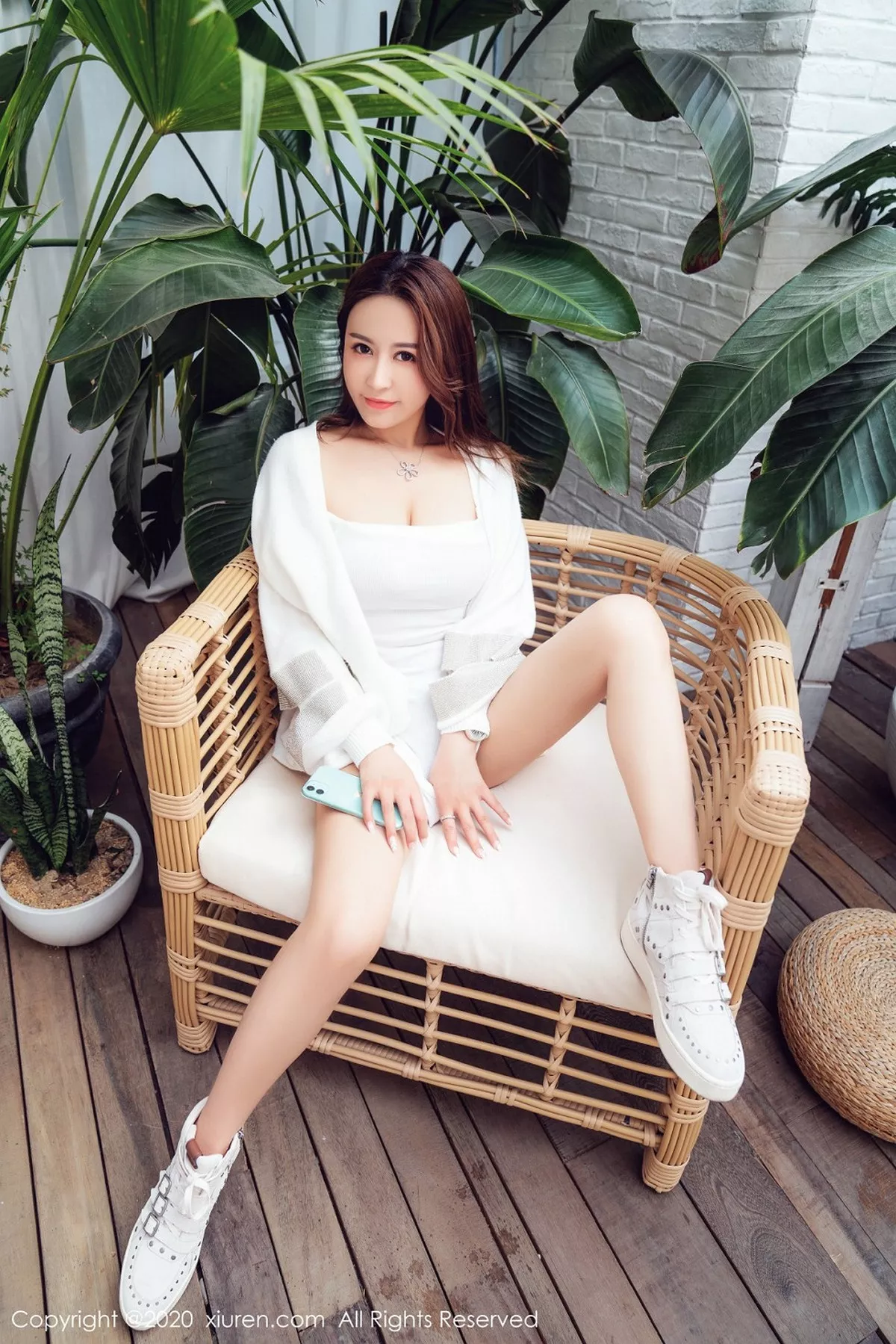 秀人集.com_[XiuRen秀人网]No.2121_嫩模周井空私房白色透亮低胸衣秀白嫩豪乳撩人诱惑写真40P