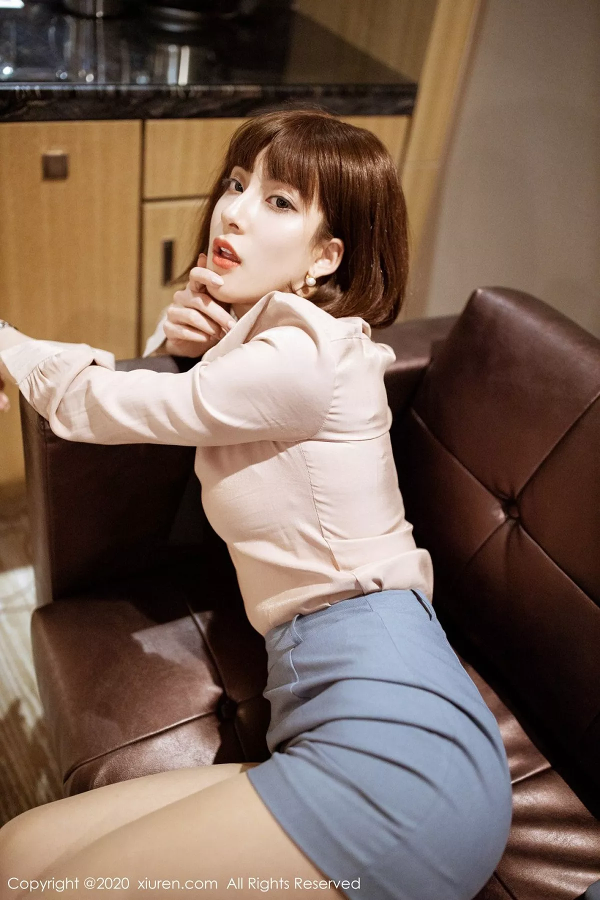 秀人集.com_[XiuRen秀人网]No.2130_嫩模林文文yooki蓝色秘书OL主题半脱露性感内衣诱惑写真68P