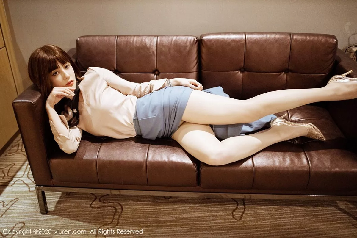 秀人集.com_[XiuRen秀人网]No.2130_嫩模林文文yooki蓝色秘书OL主题半脱露性感内衣诱惑写真68P