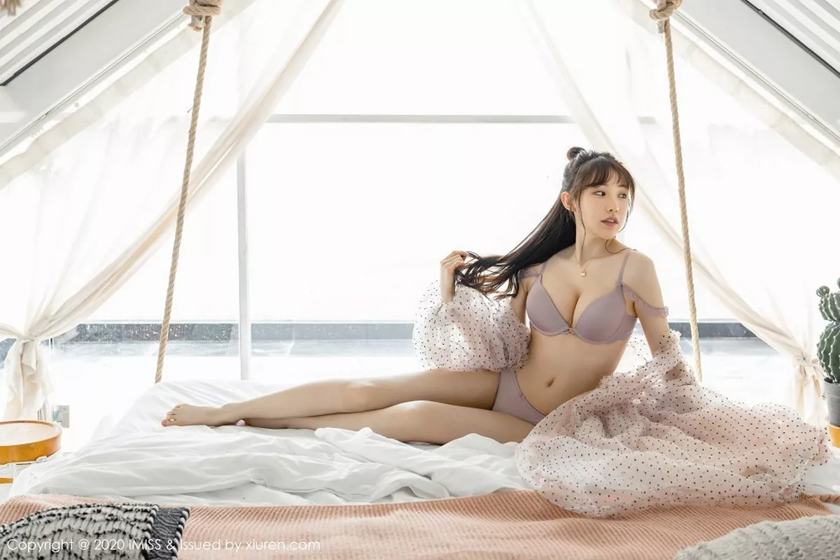 秀人集.com_[IMISS爱蜜社]Vol.457_气质女神Lynn刘奕宁私房超透连身裙露性感内衣撩人诱惑写真52P