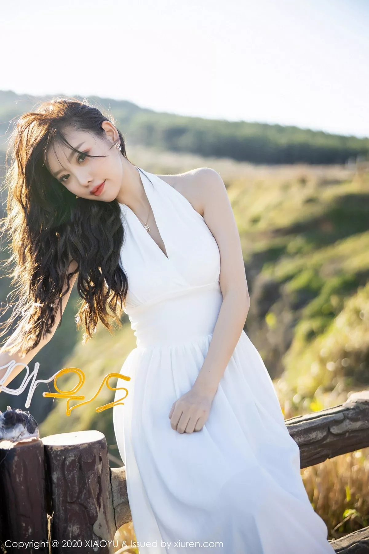 秀人集.com_[XiaoYu画语界]Vol.286_女神杨晨晨sugar济州岛旅拍私房银色吊裙半脱露豪乳诱惑写真83P