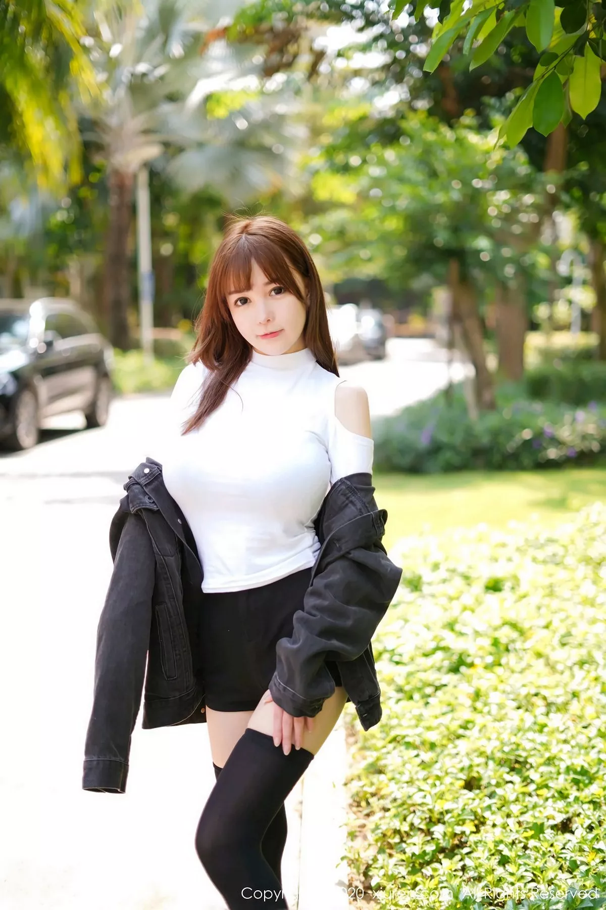 秀人集.com_[XiuRen秀人网]No.2147_嫩模UU酱户外脱黑色外套露魔鬼身材童颜巨乳完美诱惑写真83P