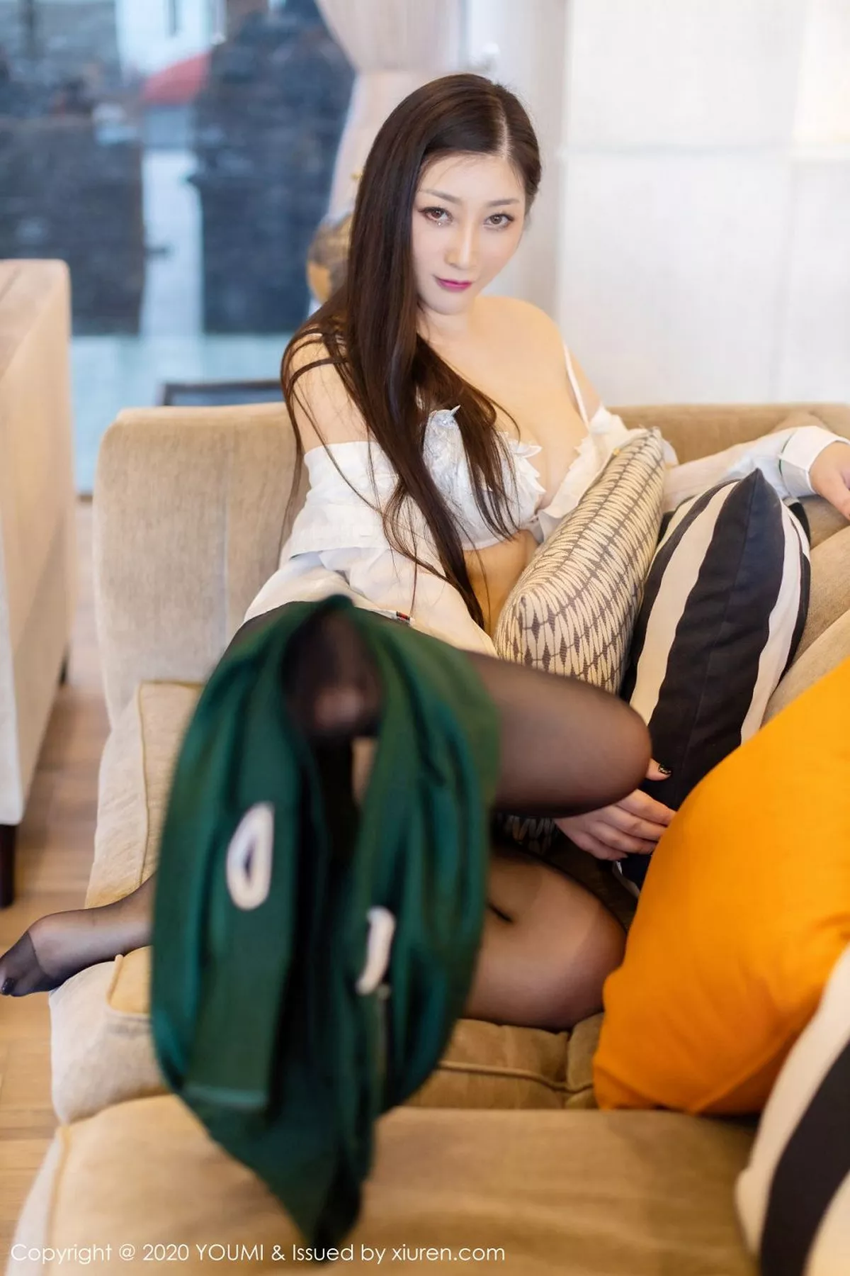 秀人集.com_[YouMi尤蜜荟]Vol.454_女神妲己普吉岛旅拍私房内衣极致黑丝秀丰乳肥臀诱惑写真93P