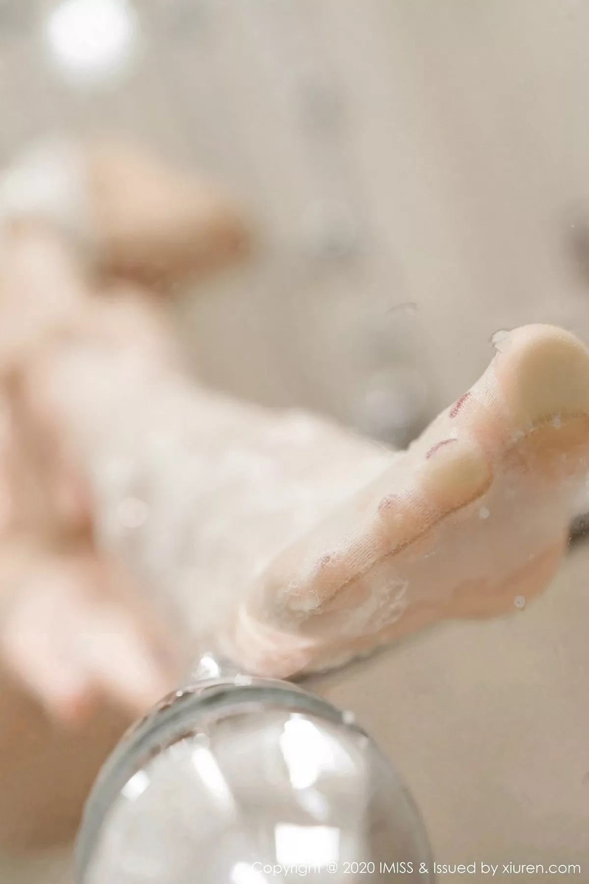 秀人集.com_[IMISS爱蜜社]Vol.451_嫩模蓝夏Akasha私房浴室白色高叉连体衣湿身透视诱惑写真74P