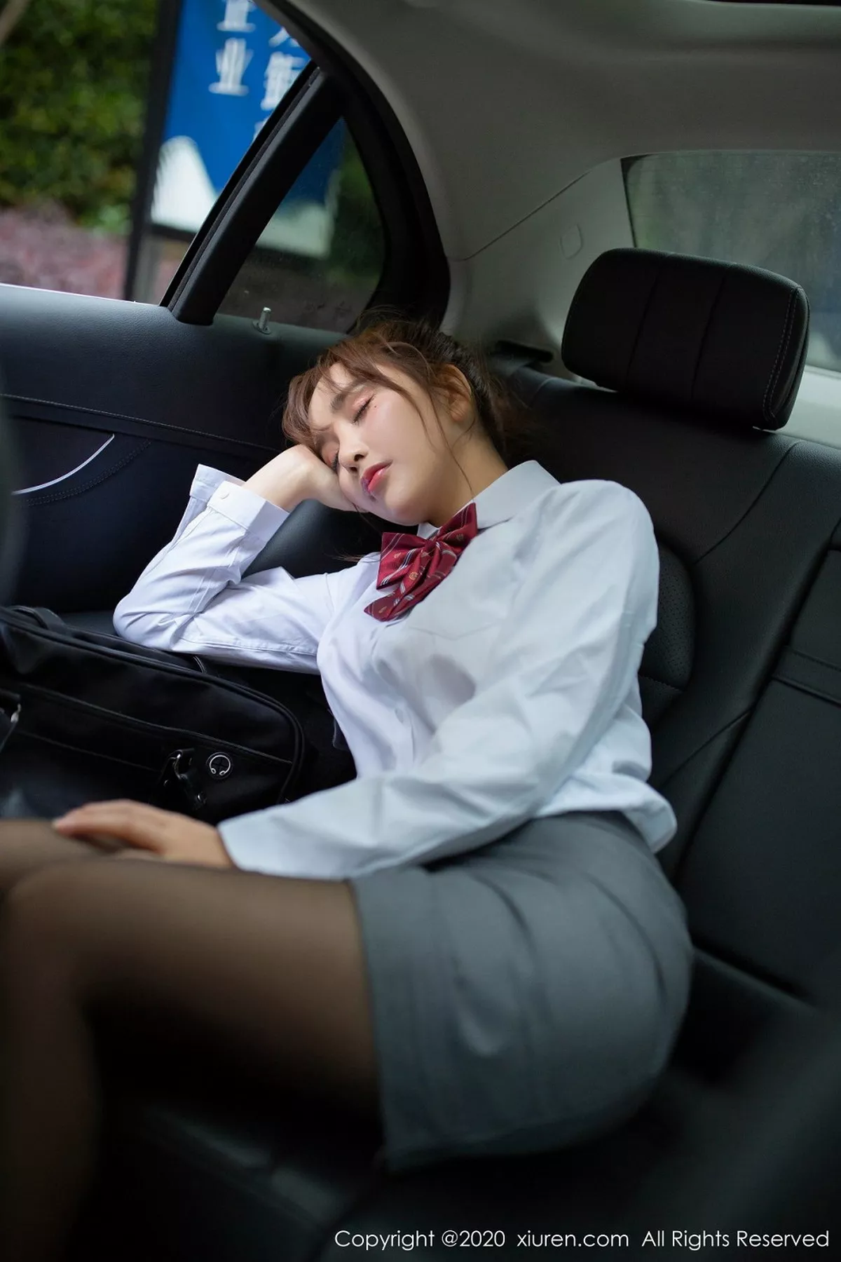 秀人集.com_[XiuRen秀人网]No.2225_嫩模陶喜乐_lele乌镇旅拍司机与老板女儿主题黑丝裤袜诱惑写真92P