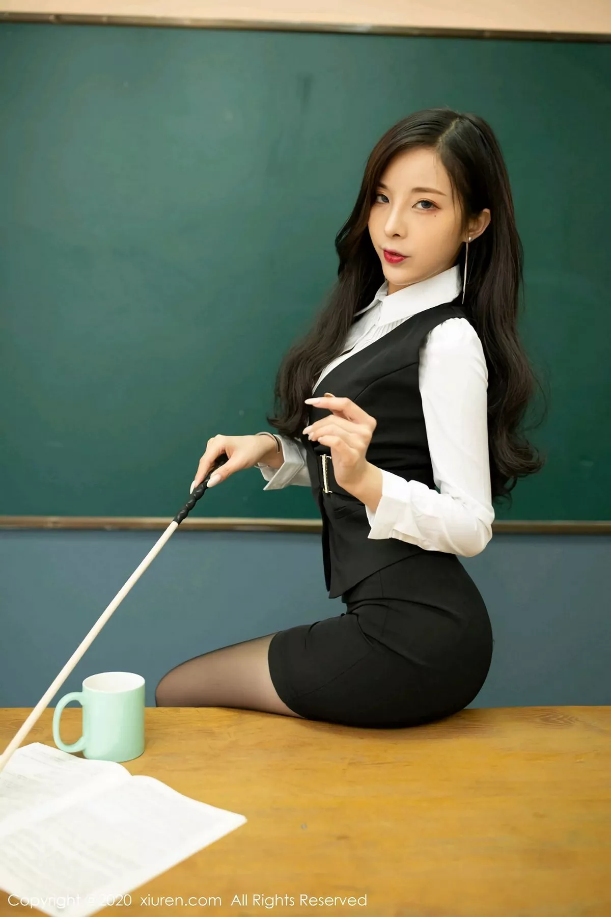 秀人集.com_[XiuRen秀人网]No.2172_嫩模陈小喵女教师主题红色内衣配无内黑丝裤袜极致诱惑写真92P