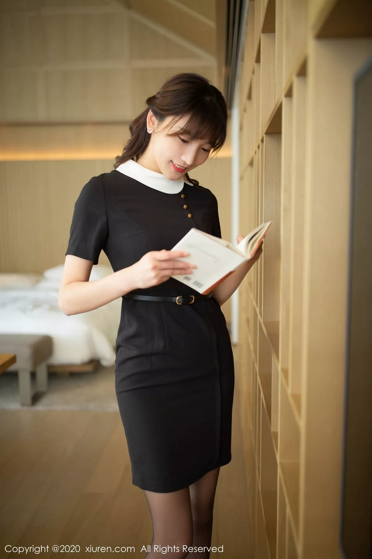 秀人集.com_[XiuRen秀人网]No.2185_嫩模陆萱萱乌镇+太湖旅拍连衣裙黑丝主题私房半脱内衣诱惑写真80P