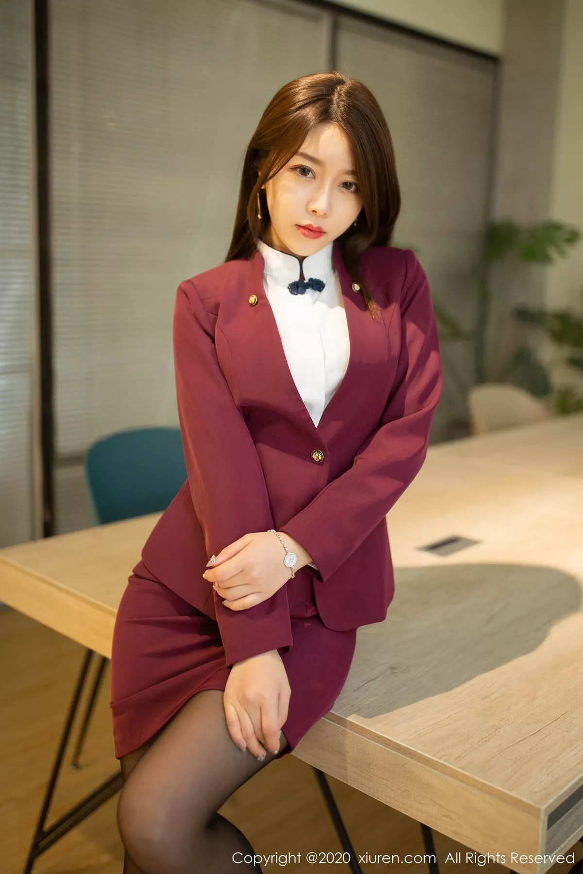 秀人集.com_[XiuRen秀人网]No.2251_嫩模夏诗雯Sally职场boss主题私房半脱开档黑丝袜诱惑写真66P