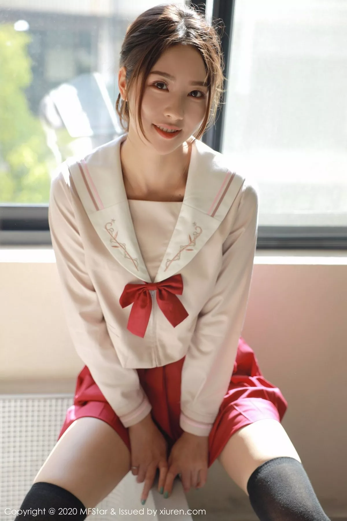 秀人集.com_[MFStar模范学院]Vol.340_嫩模方子萱私房经典JK制服主题红短裙配黑丝袜性感写真61P