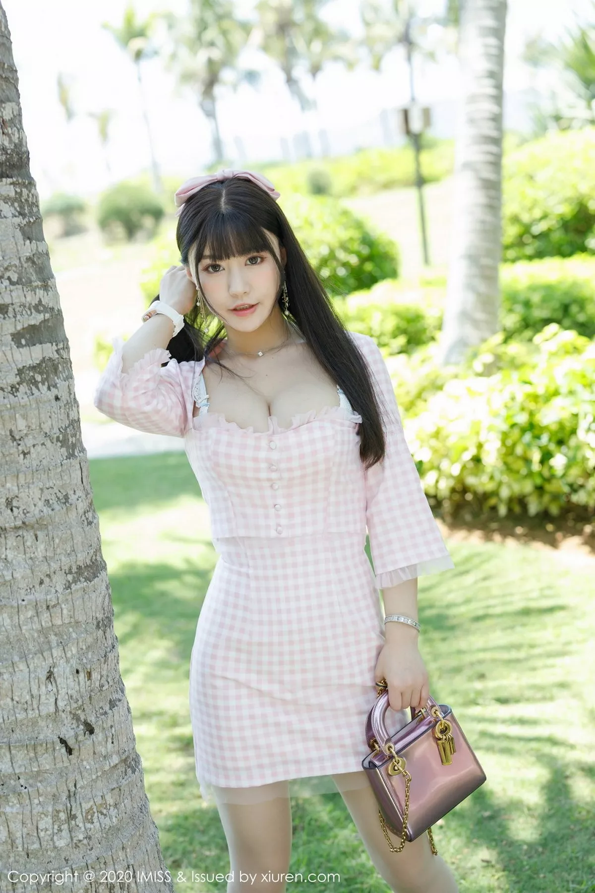 秀人集.com_[IMISS爱蜜社]Vol.480_嫩模朱可儿Flower私房粉色格子吊裙半脱露豪乳完美诱惑写真56P