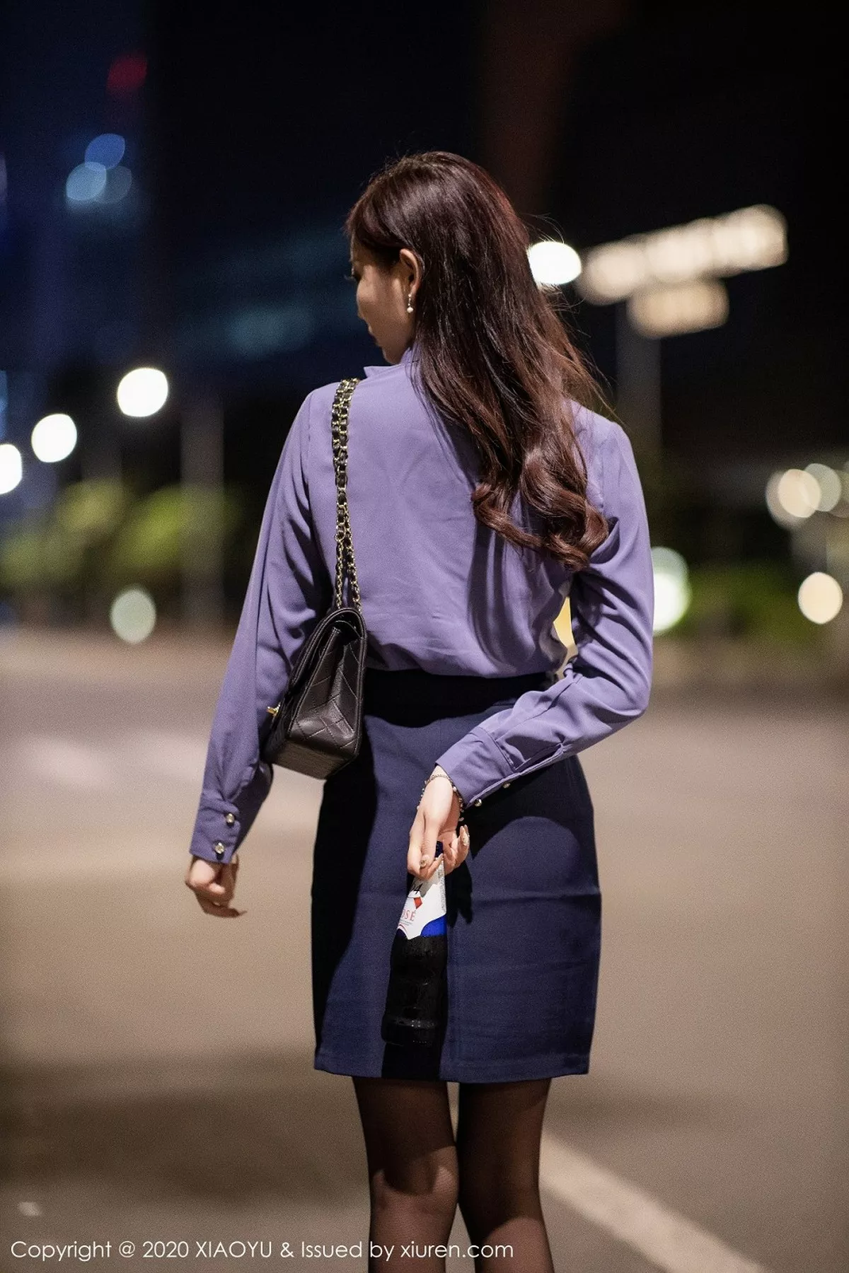 秀人集.com_[XiaoYu画语界]Vol.323_女神杨晨晨suga阳朔旅拍豪车内半脱露性感内衣完美诱惑写真87P