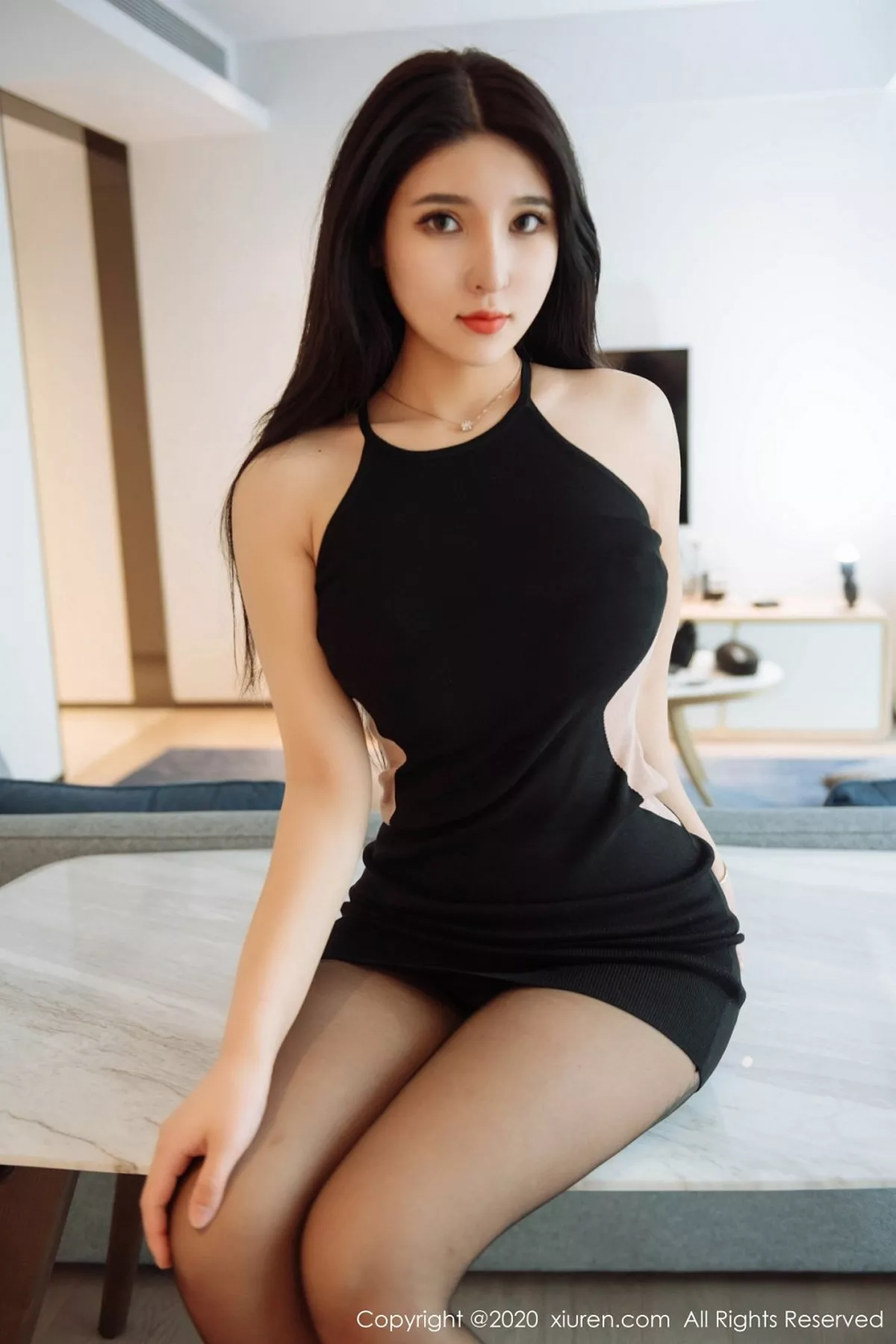 秀人集.com_[XiuRen秀人网]No.2324_嫩模蛛蛛妹妹私房黑色连身裙半撩露开档黑丝裤袜极致魅惑写真55P