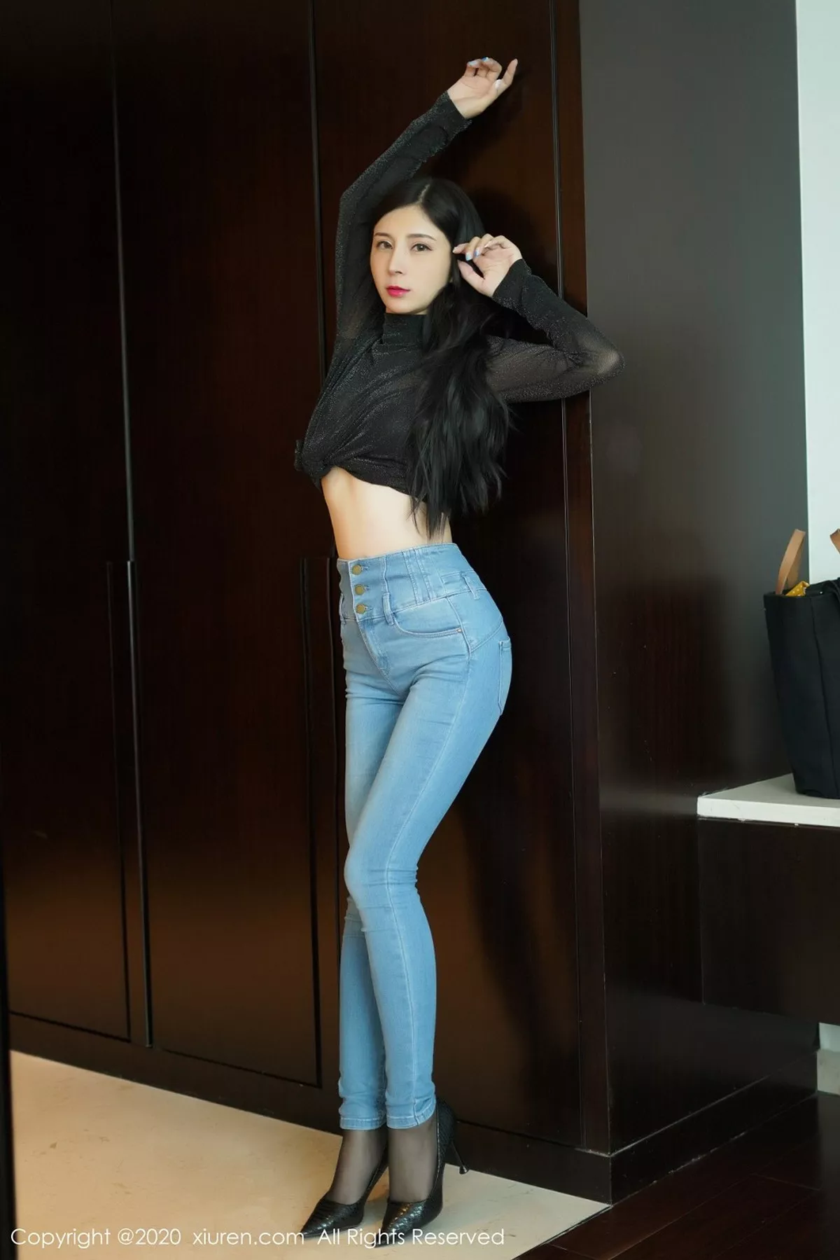 秀人集.com_[XiuRen秀人网]No.2386_嫩模小蛮妖Yummy私房牛仔裤半脱露超薄黑丝裤袜秀翘臀诱惑写真67P