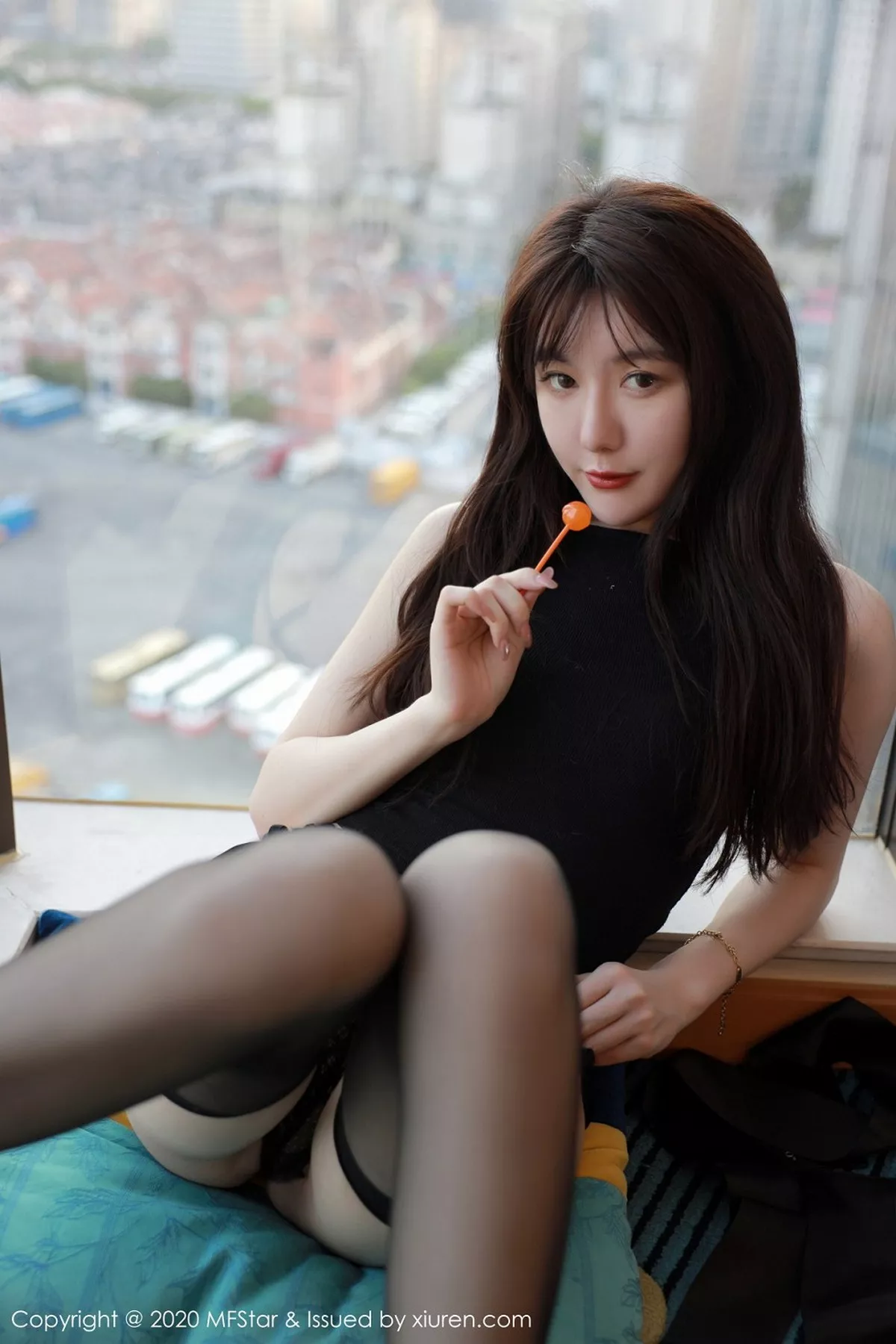 秀人集.com_[MFStar模范学院]Vol.359_嫩模薛琪琪sandy私房捆绑艺吊带黑丝袜极致魅惑写真49P