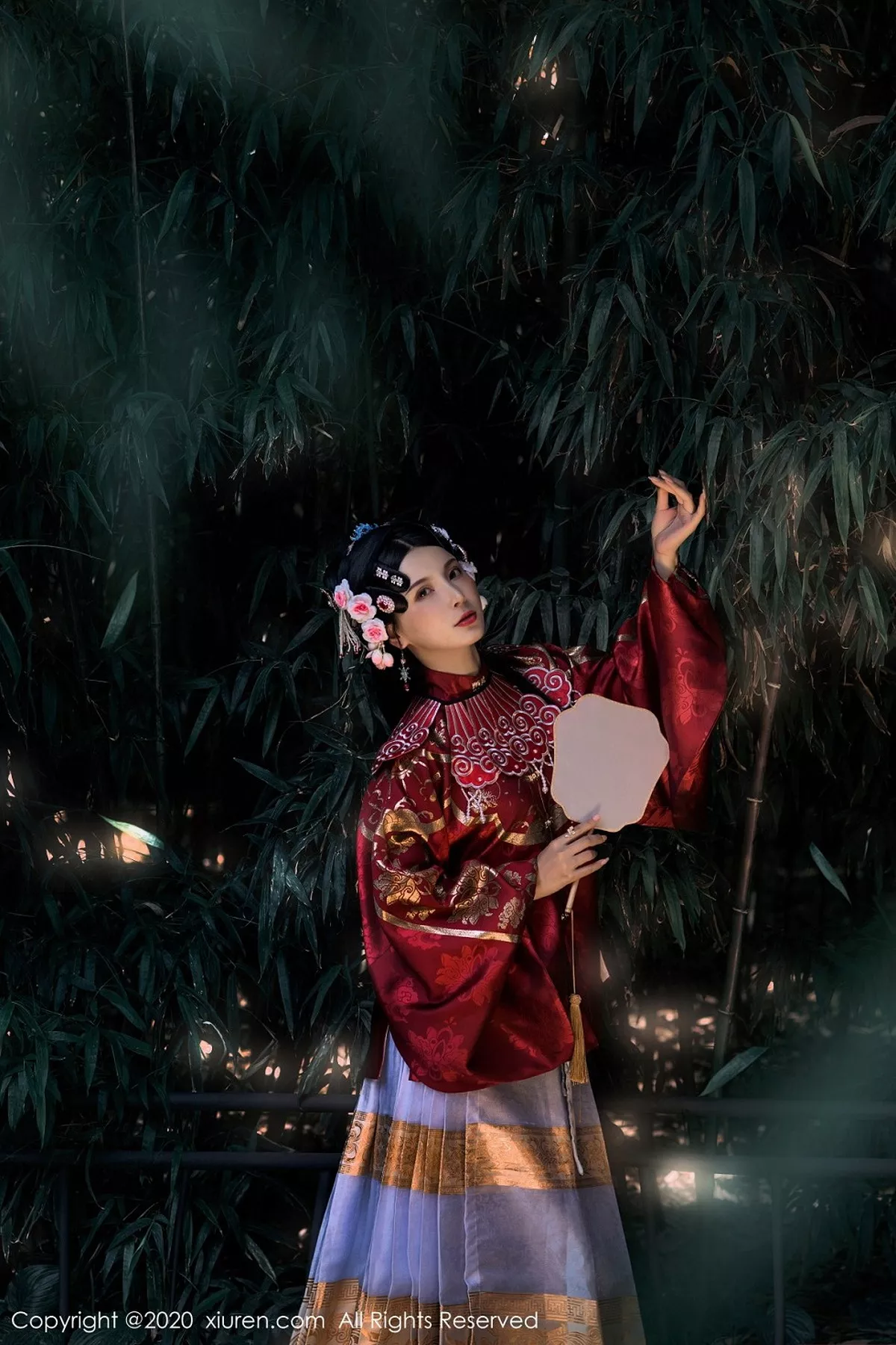 秀人集.com_[XiuRen秀人网]No.2395_嫩模小蛮妖Yummy私房黑色缕空透明旗袍配黑丝裤袜诱惑写真85P