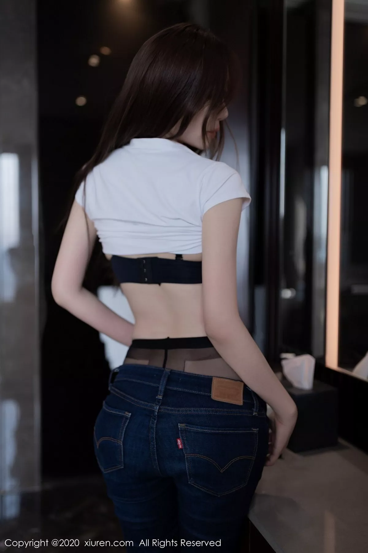 秀人集.com_[XiuRen秀人网]No.2406_嫩模Victoria志玲脱牛仔裤露黑丝裤袜性感黑色内衣诱惑写真60P