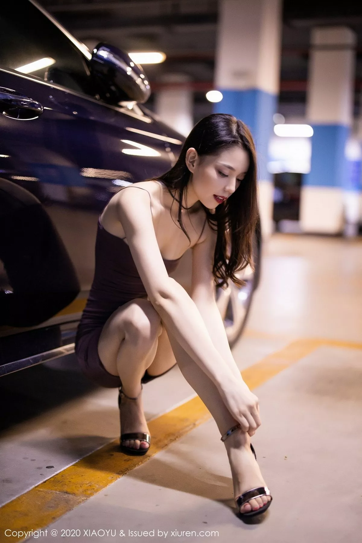 秀人集.com_[XiaoYu画语界]Vol.341_嫩模言沫私房床上吊带裙配性感内裤秀完美身材诱惑写真120P