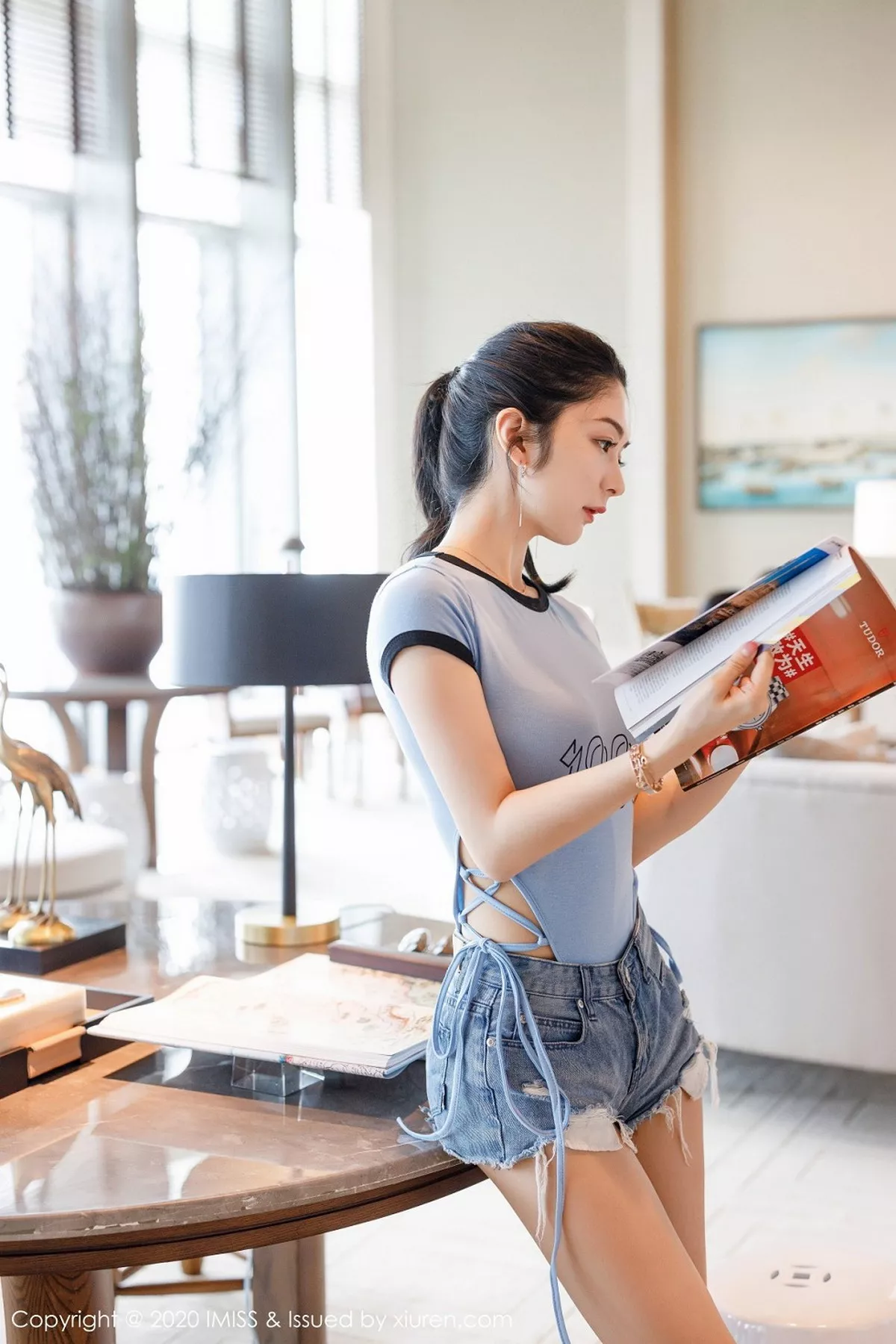 秀人集.com_[IMISS爱蜜社]Vol.489_嫩模Angela小热巴脱牛仔裤露高叉连体衣肉丝裤袜诱惑写真108P