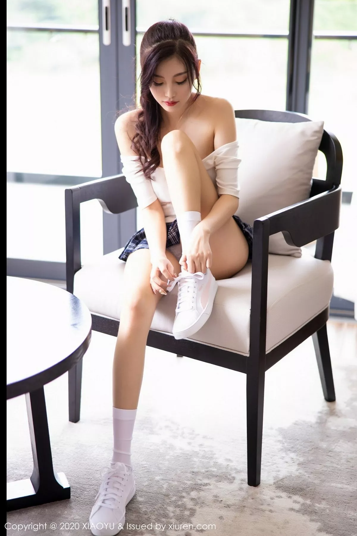 秀人集.com_[XiaoYu画语界]Vol.343_女神杨晨晨sugar阳朔旅拍格子JK短裙秀完美身材诱惑写真64P