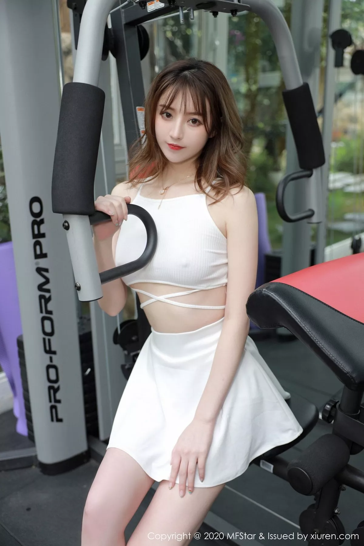 秀人集.com_[MFStar模范学院]Vol.364_嫩模yoo优优大理旅拍健身房白色短裙吊带妩媚诱惑写真56P