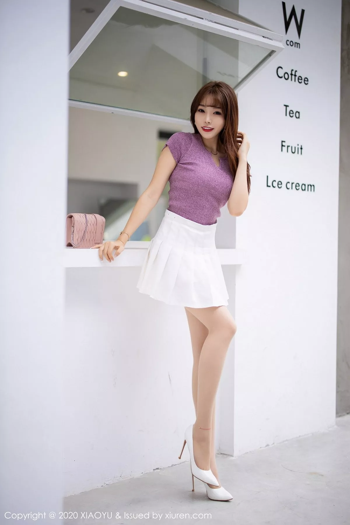 秀人集.com_[XiaoYu画语界]Vol.344_女神芝芝Booty街拍系列时尚粉红紧身运动衣完美诱惑写真101P