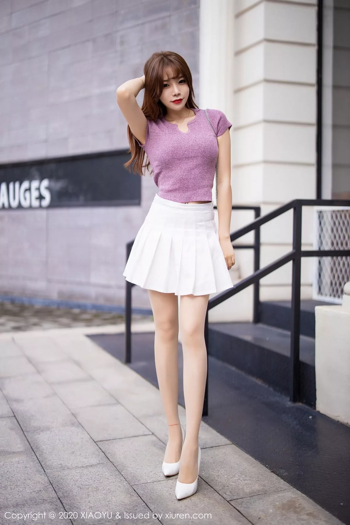 秀人集.com_[XiaoYu画语界]Vol.344_女神芝芝Booty街拍系列时尚粉红紧身运动衣完美诱惑写真101P