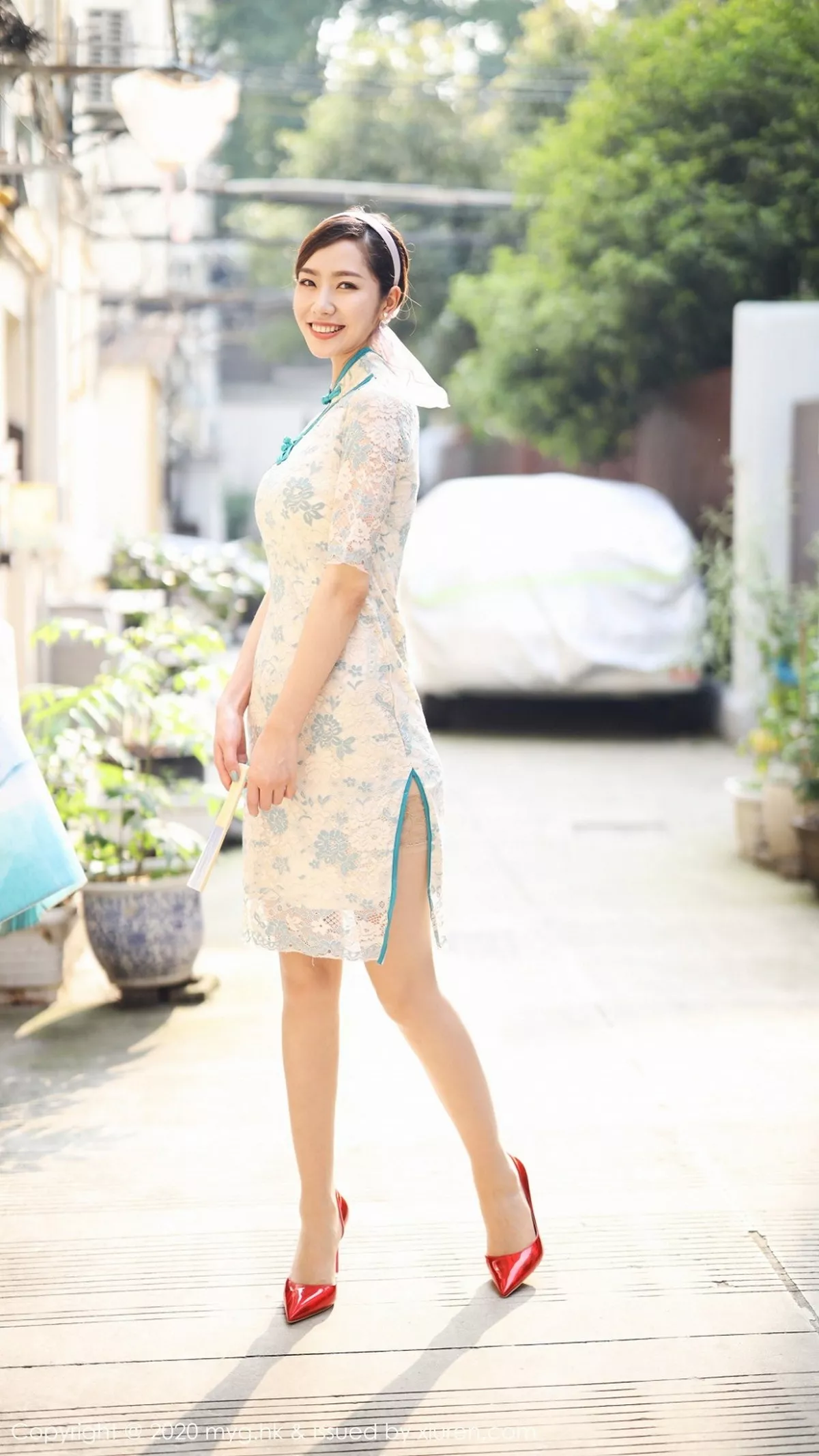 秀人集.com_[MyGirl美媛馆]Vol.446_模特方子萱私房古韵旗袍配现代丝袜秀高挑身材诱惑写真105P